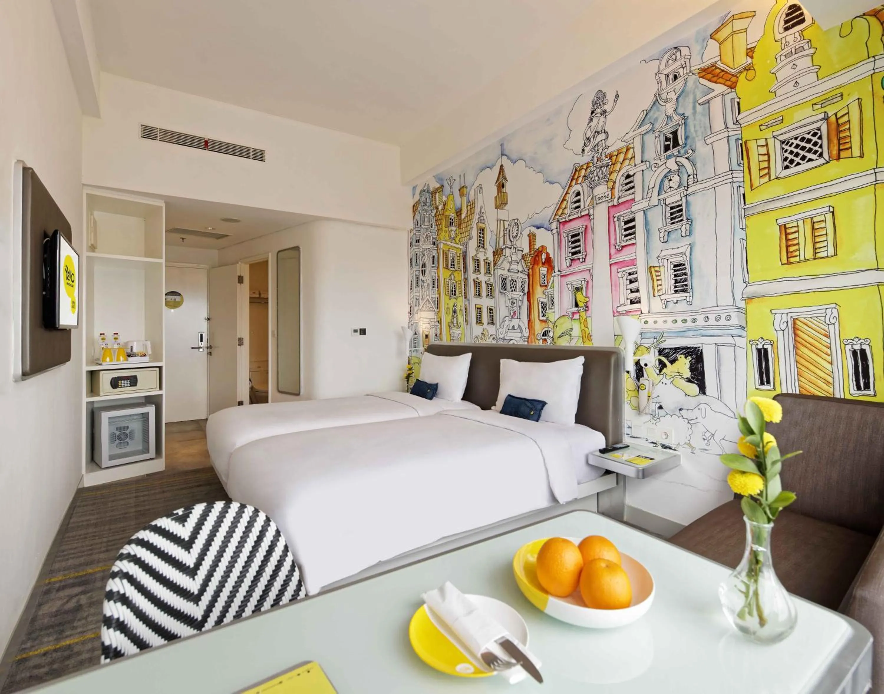 Bedroom, Bed in YELLO Hotel Harmoni