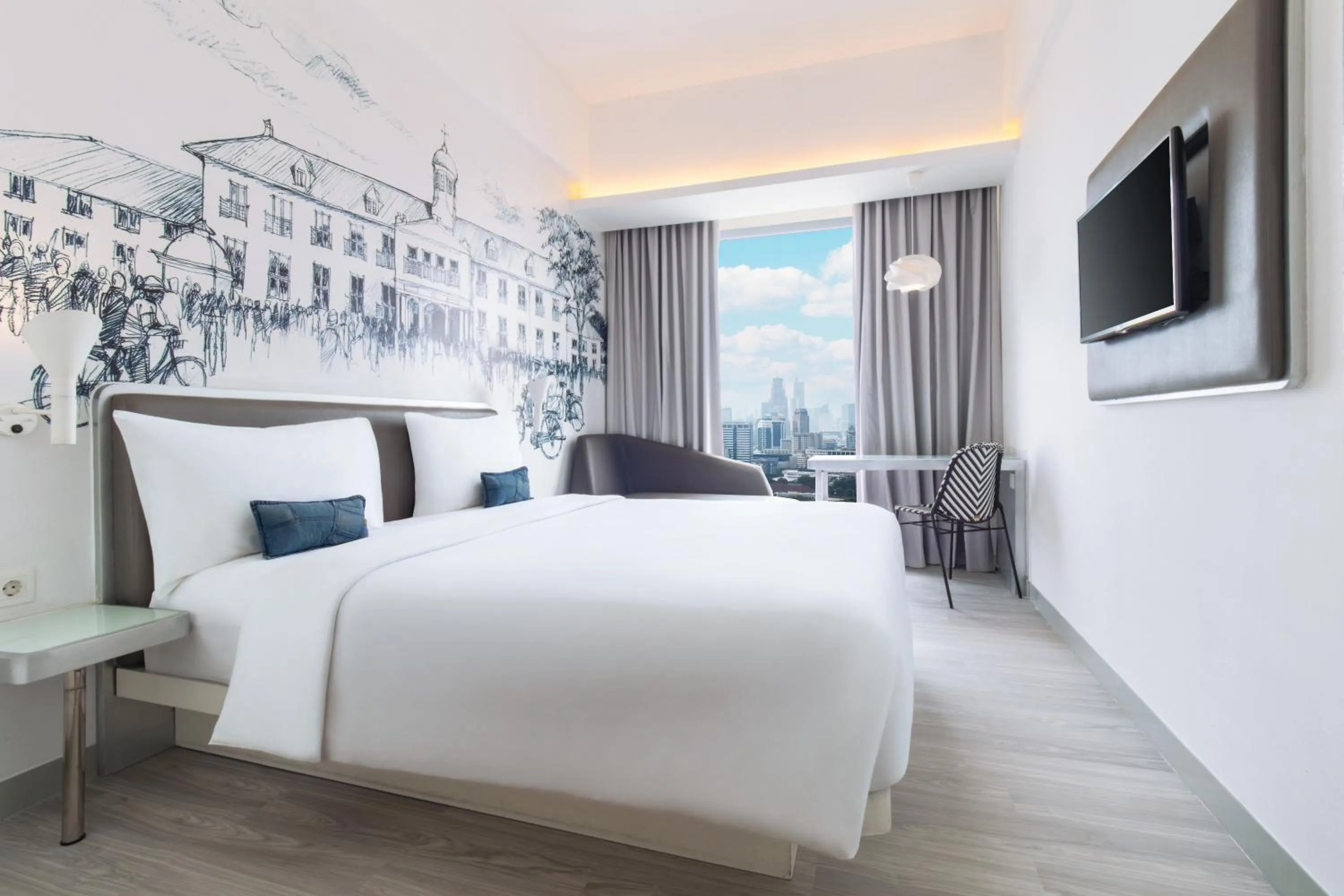 Bedroom, Bed in YELLO Hotel Harmoni