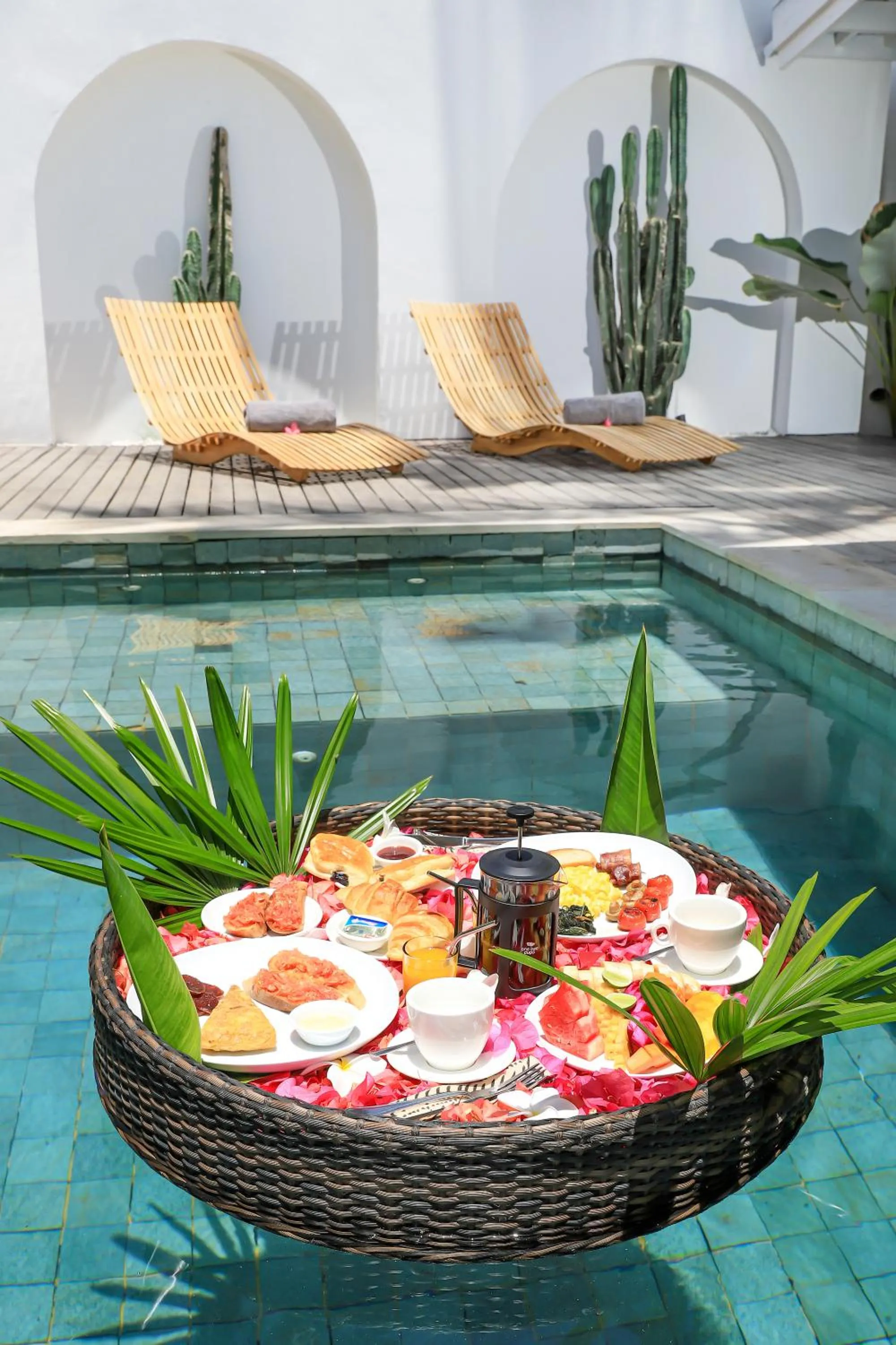 Breakfast in Villas Edenia - Luxe Villas with Private Pools