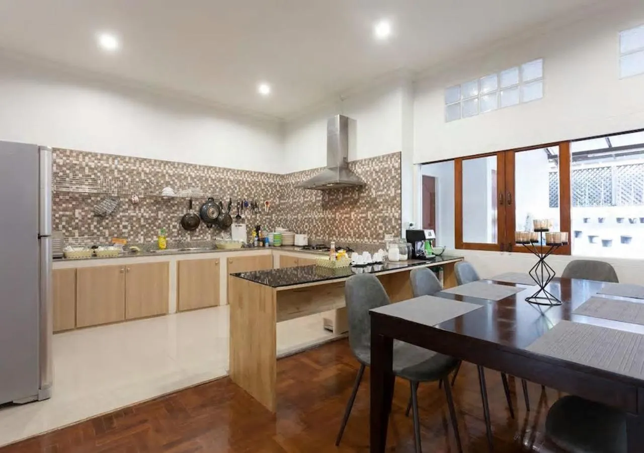 Kitchen or kitchenette in Sirinan Villa Nimman ChiangMai