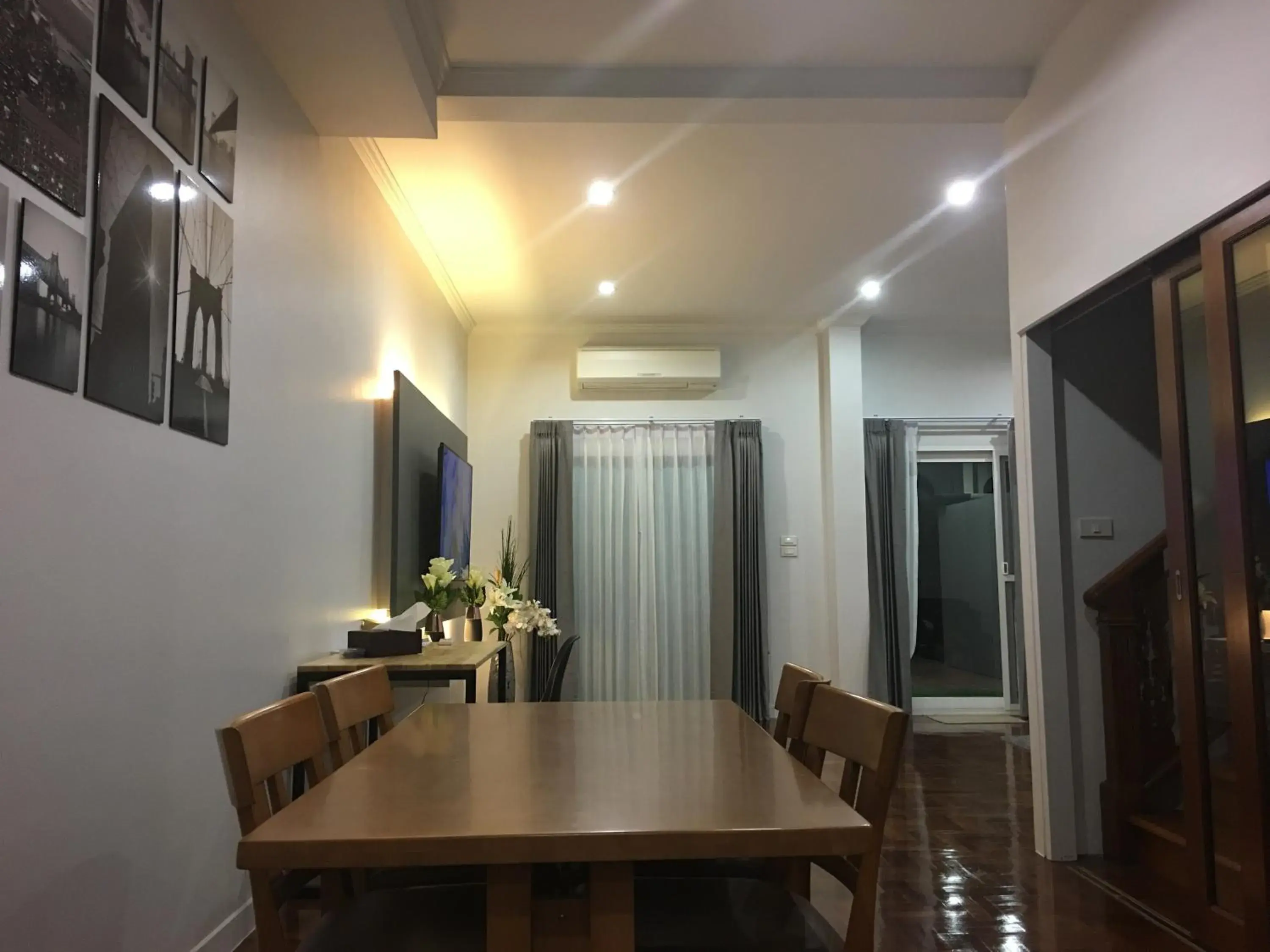 Three-Bedroom Villa in Sirinan Villa Nimman ChiangMai Three-Bedroom Villa in Sirinan Villa Nimman ChiangMai