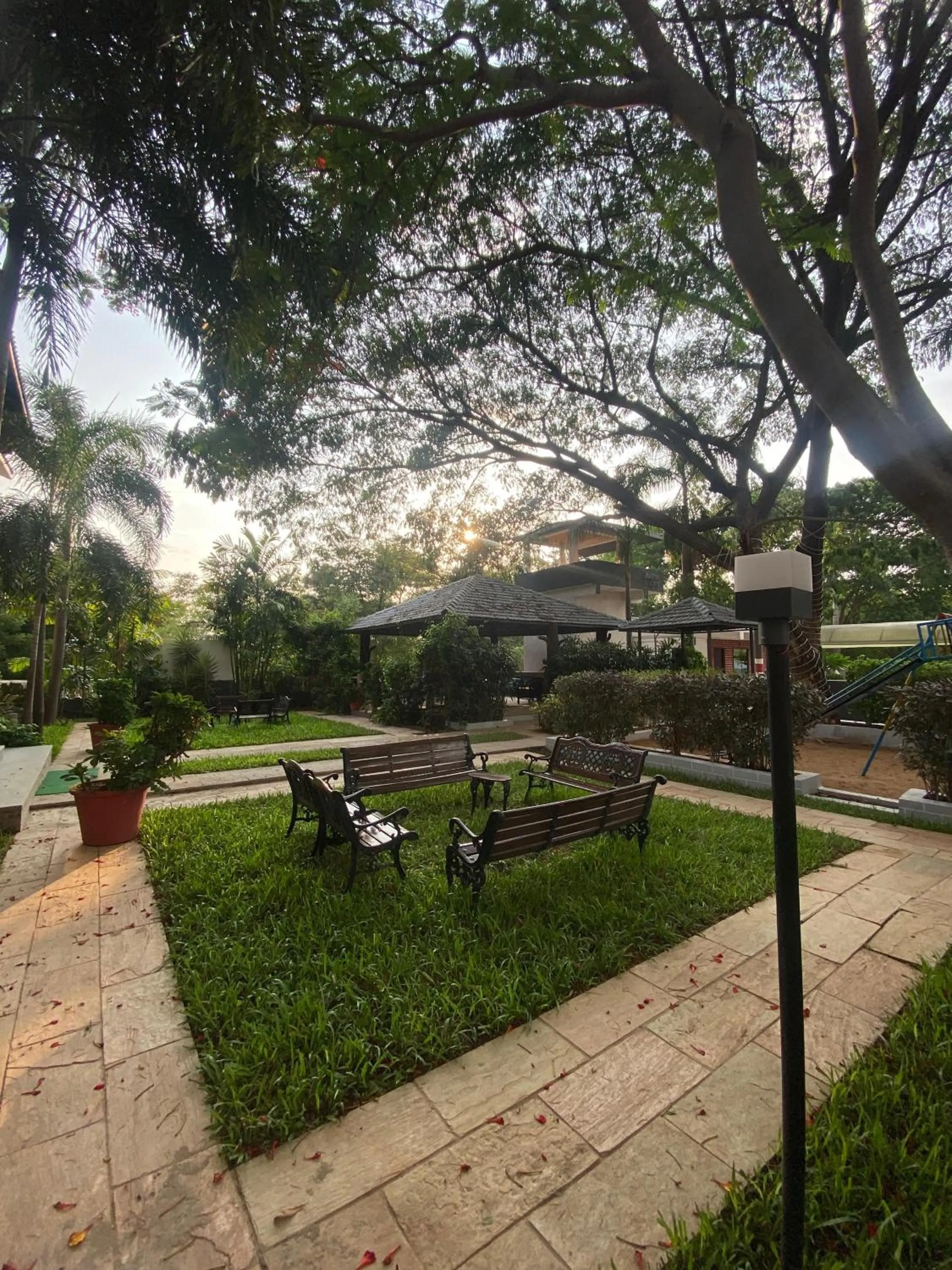 Button Eyes Resort - Pet friendly