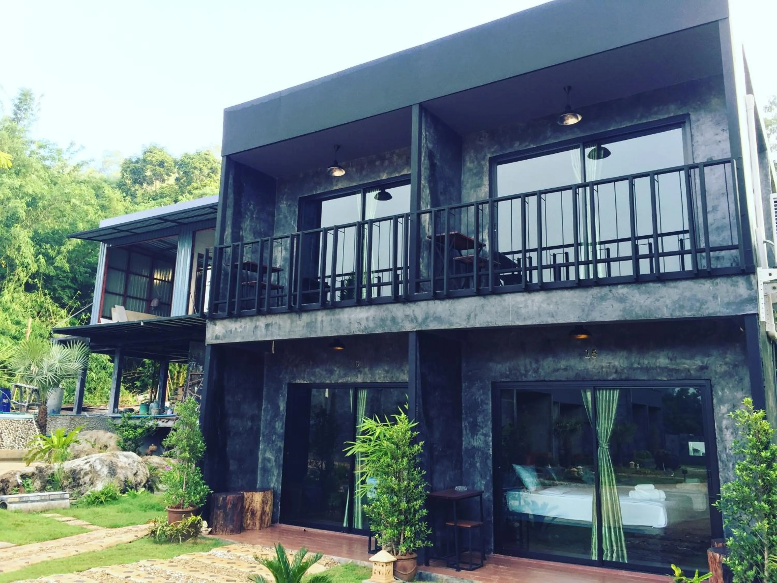 Property building in Keeree Loft Resort คีรีลอฟท์รีสอร์ท