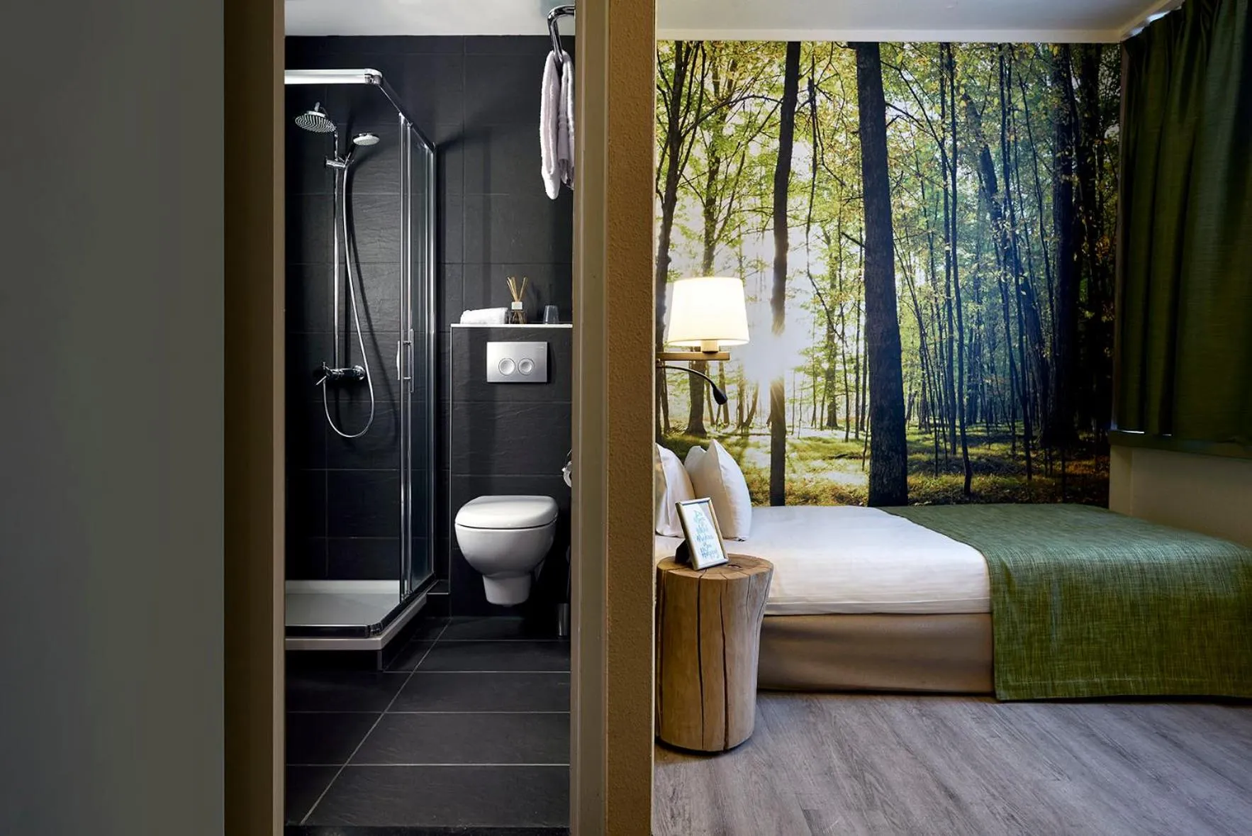 Bedroom, Bed in Hotel Zuid