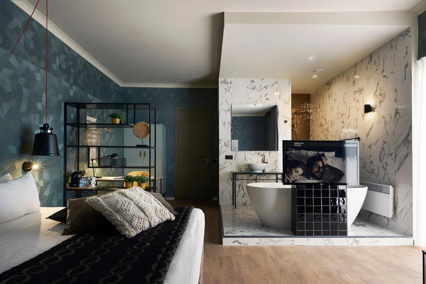 Bathroom in Hotel Zuid