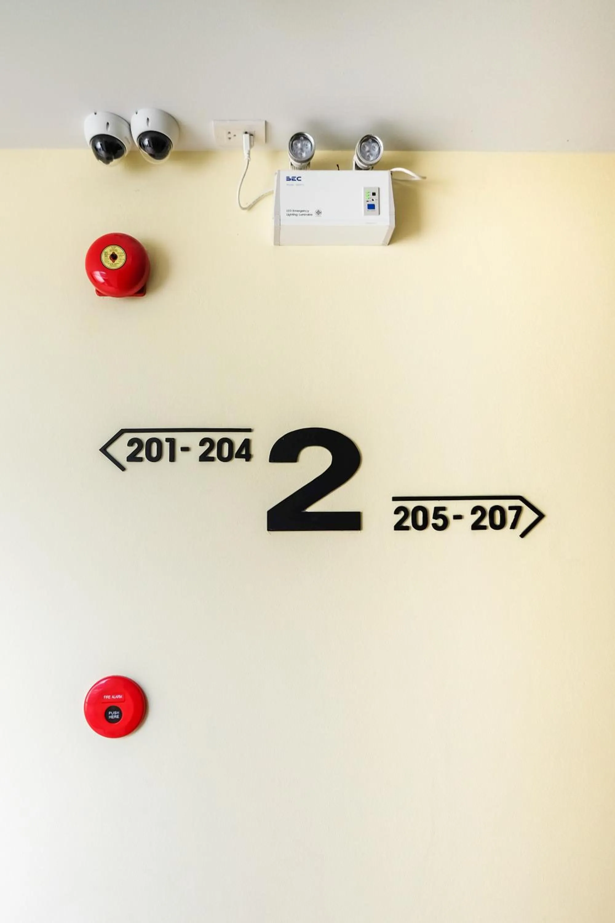 Property logo or sign in H Hotel Phrasing