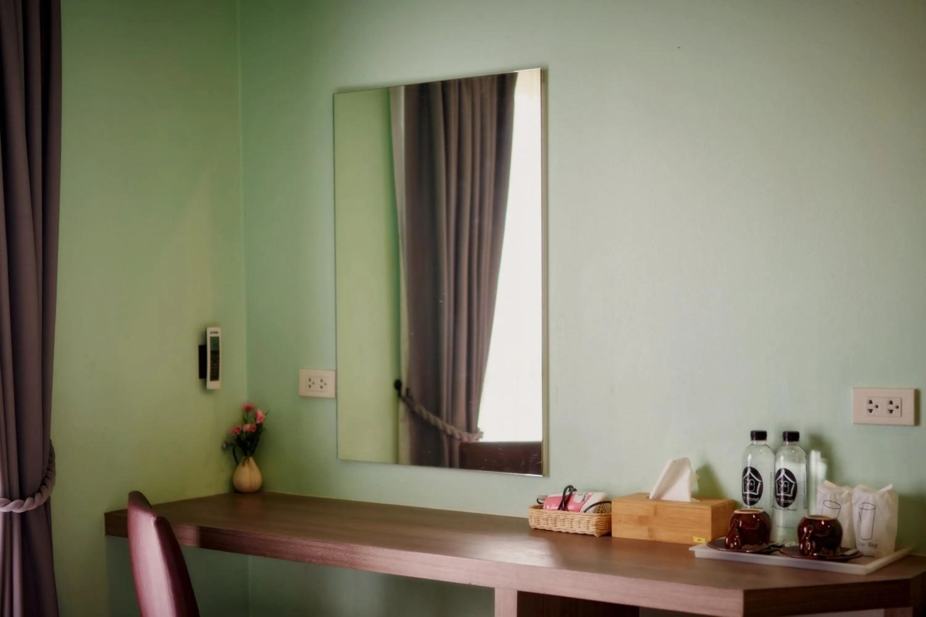 Bedroom in H Hotel Phrasing