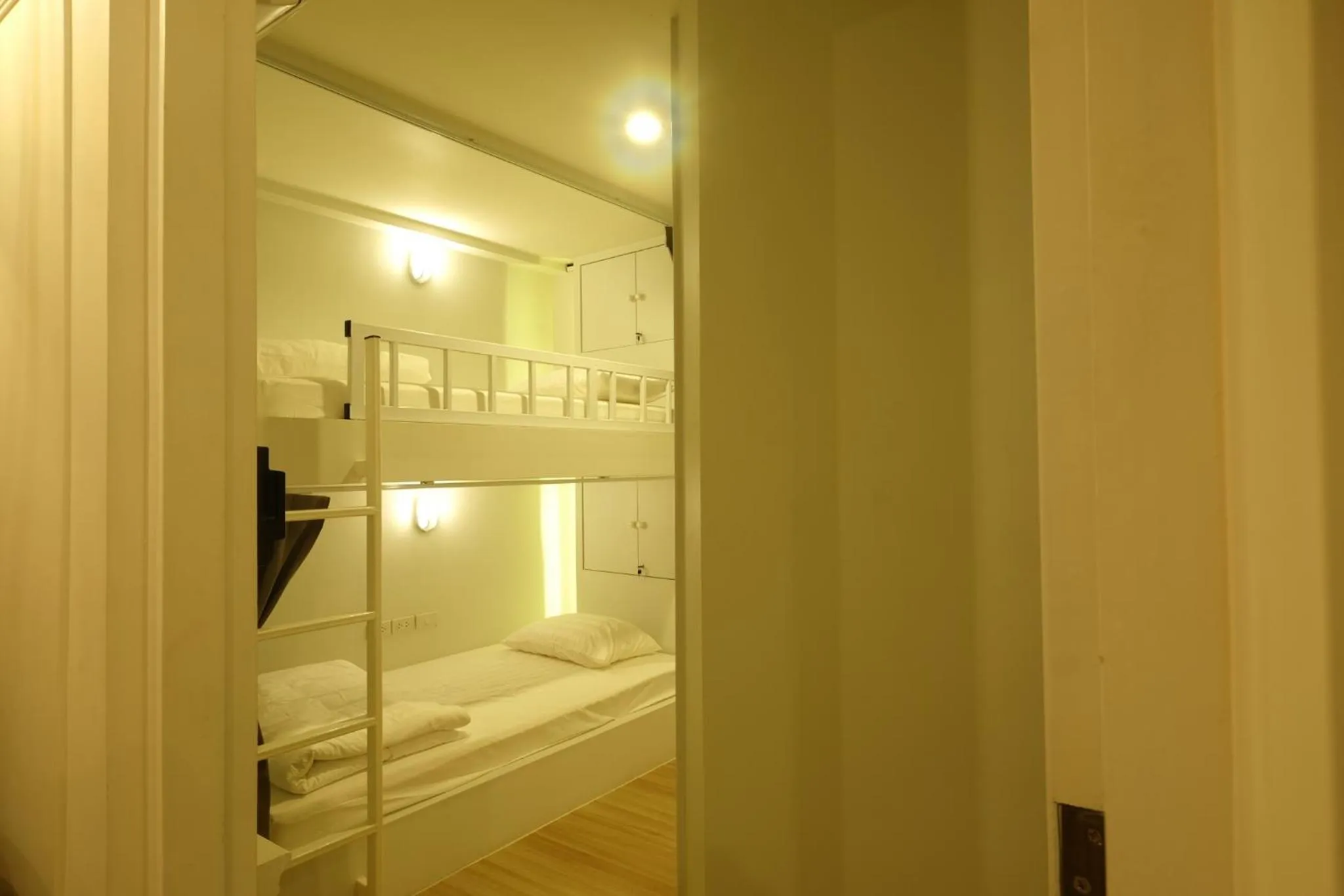 bunk bed, Bed in Ratana Boutique Hostel