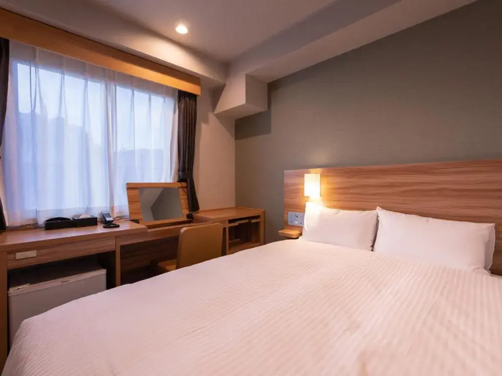 Superior Double Room - single occupancy - Annex in Central Hotel Takeoonsen Ekimae Superior Double Room - single occupancy - Annex in Central Hotel Takeoonsen Ekimae