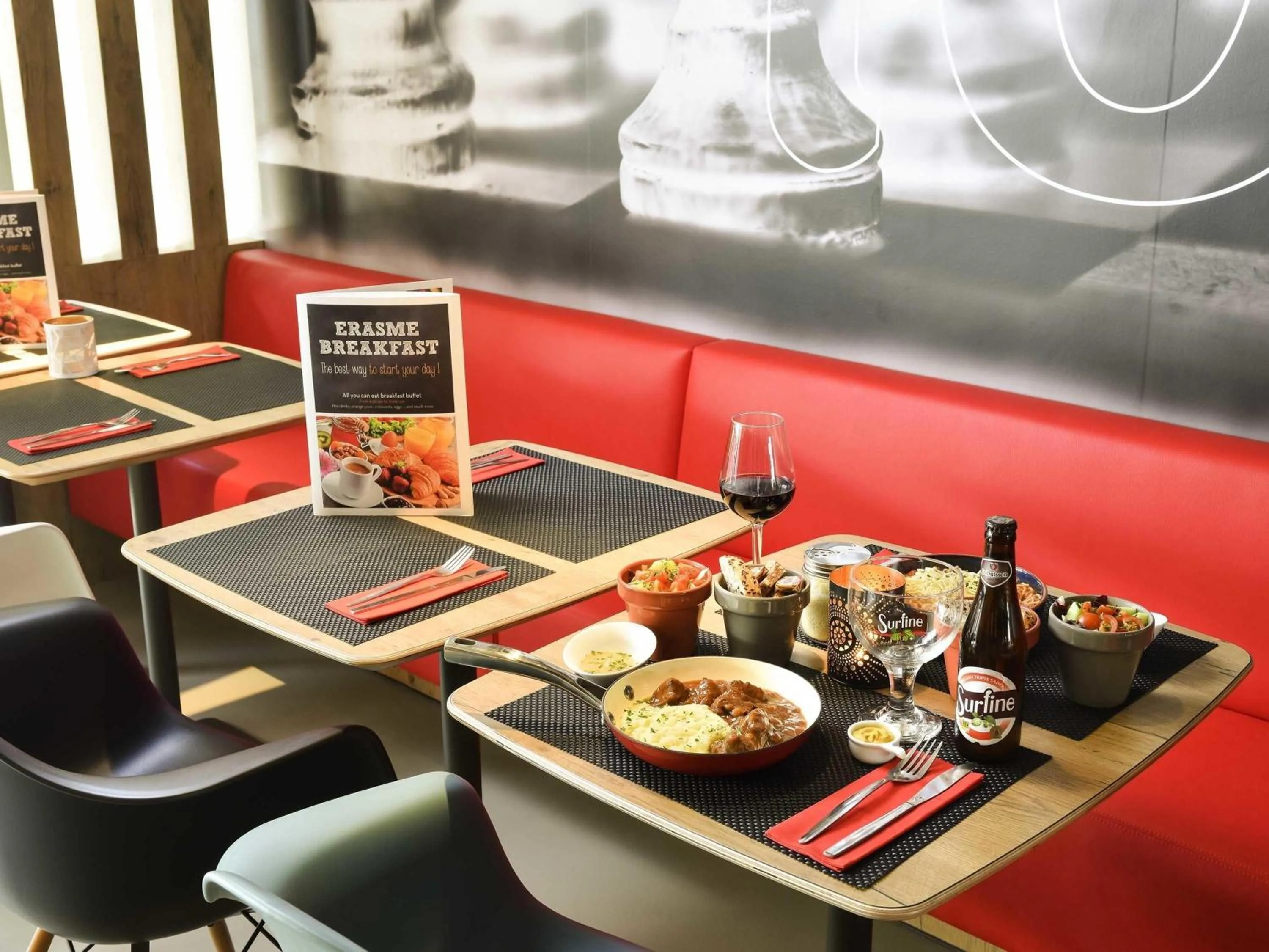 Restaurant/places to eat in Ibis Brussels Erasmus