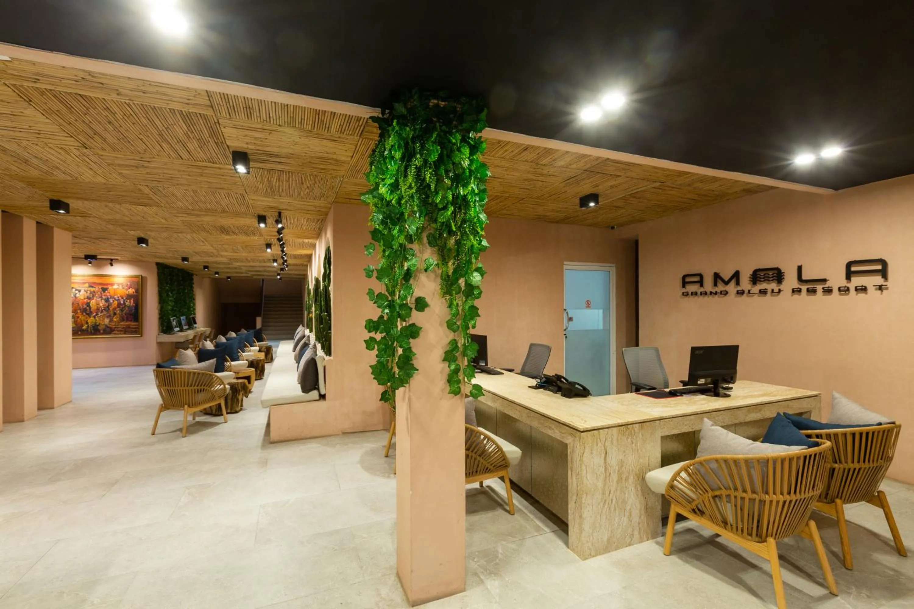 Lobby or reception in Amala Grand Bleu Resort Hilltops - SHA