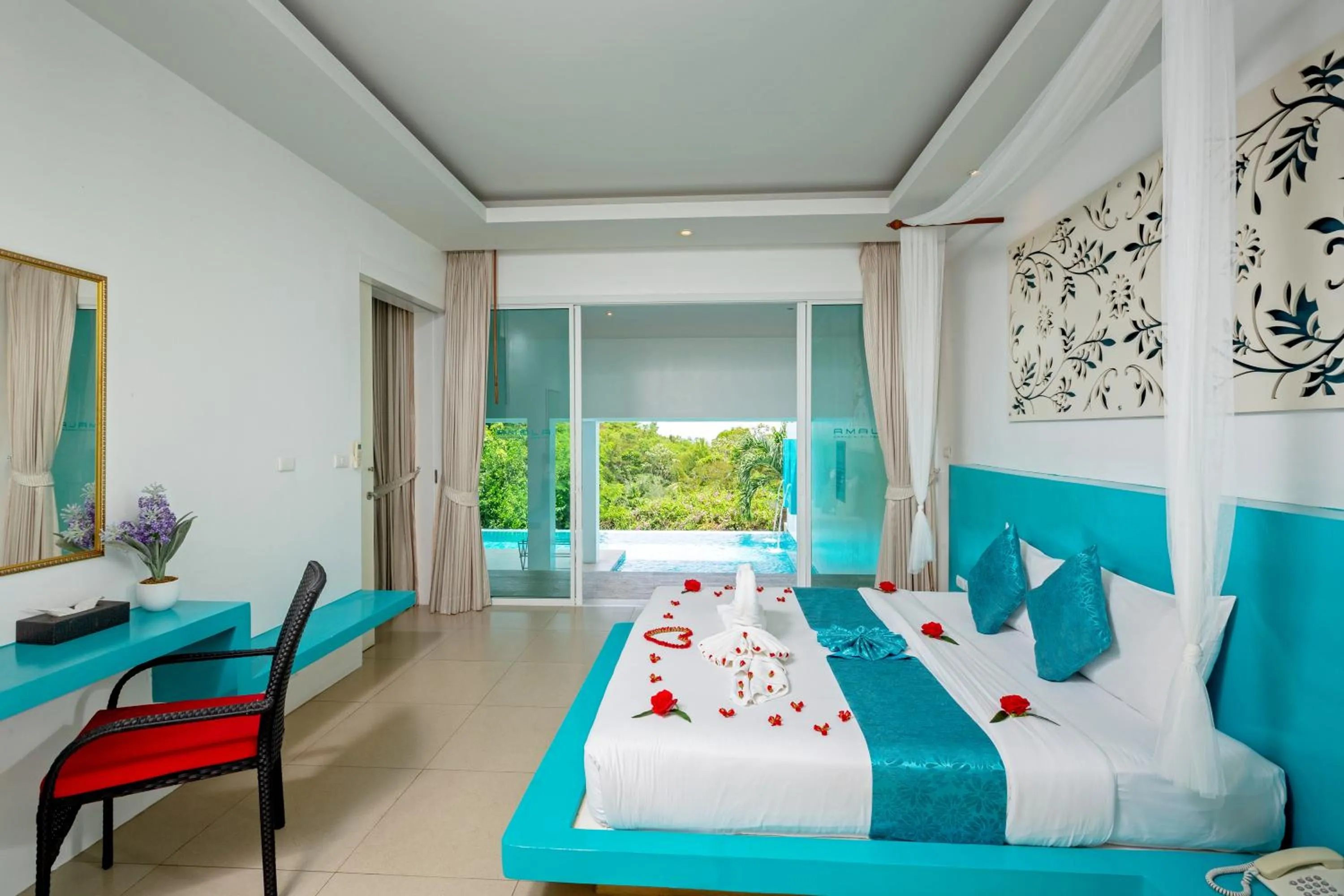 Bed in Amala Grand Bleu Resort Hilltops - SHA