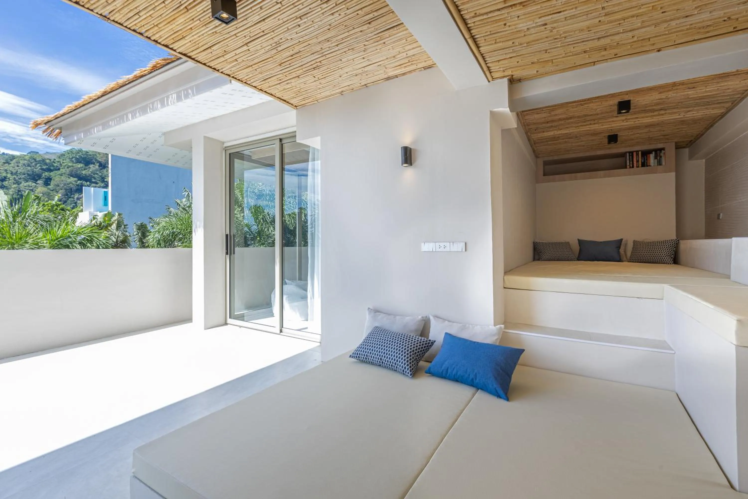 Bed in Amala Grand Bleu Resort Hilltops - SHA