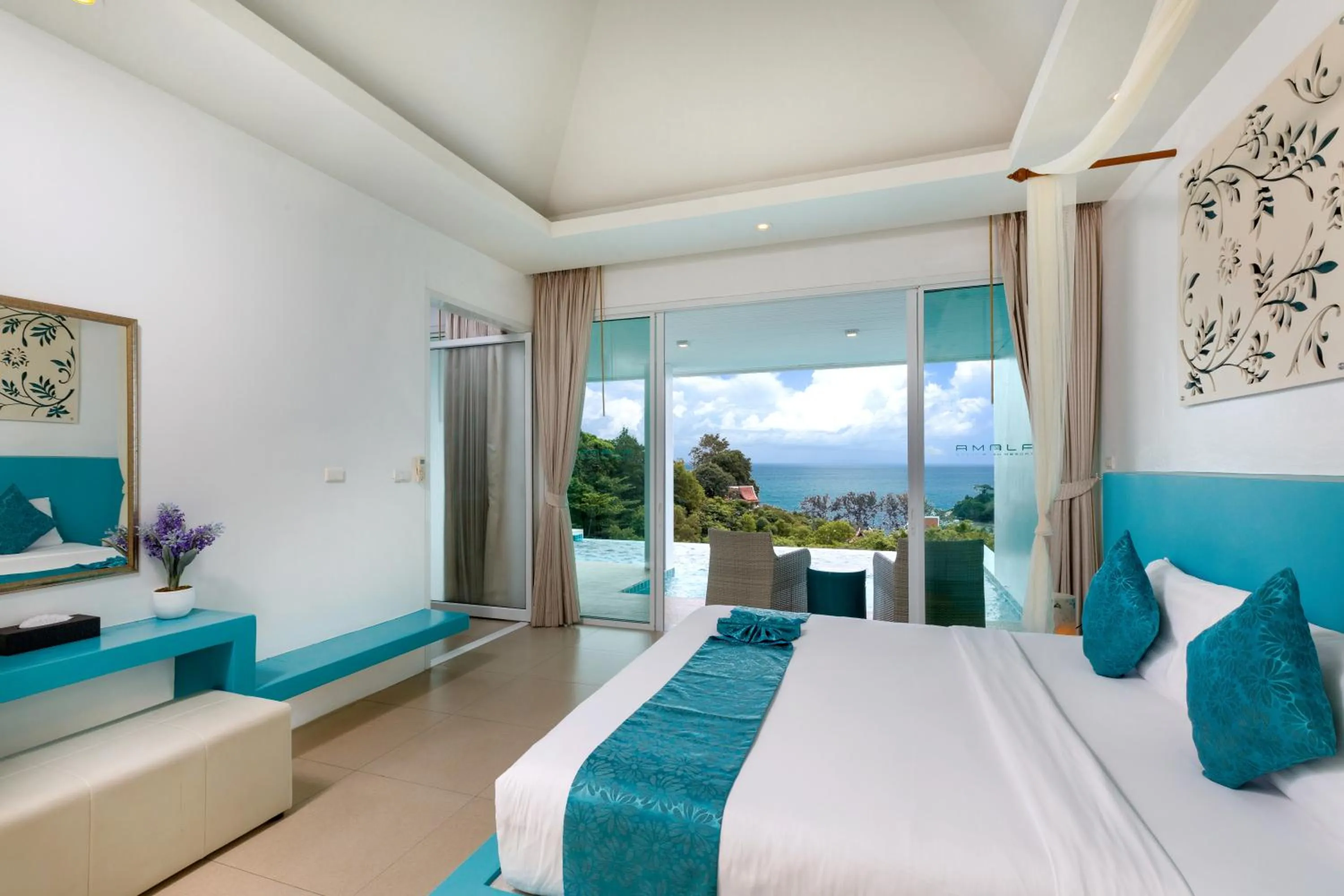 Bed in Amala Grand Bleu Resort Hilltops - SHA