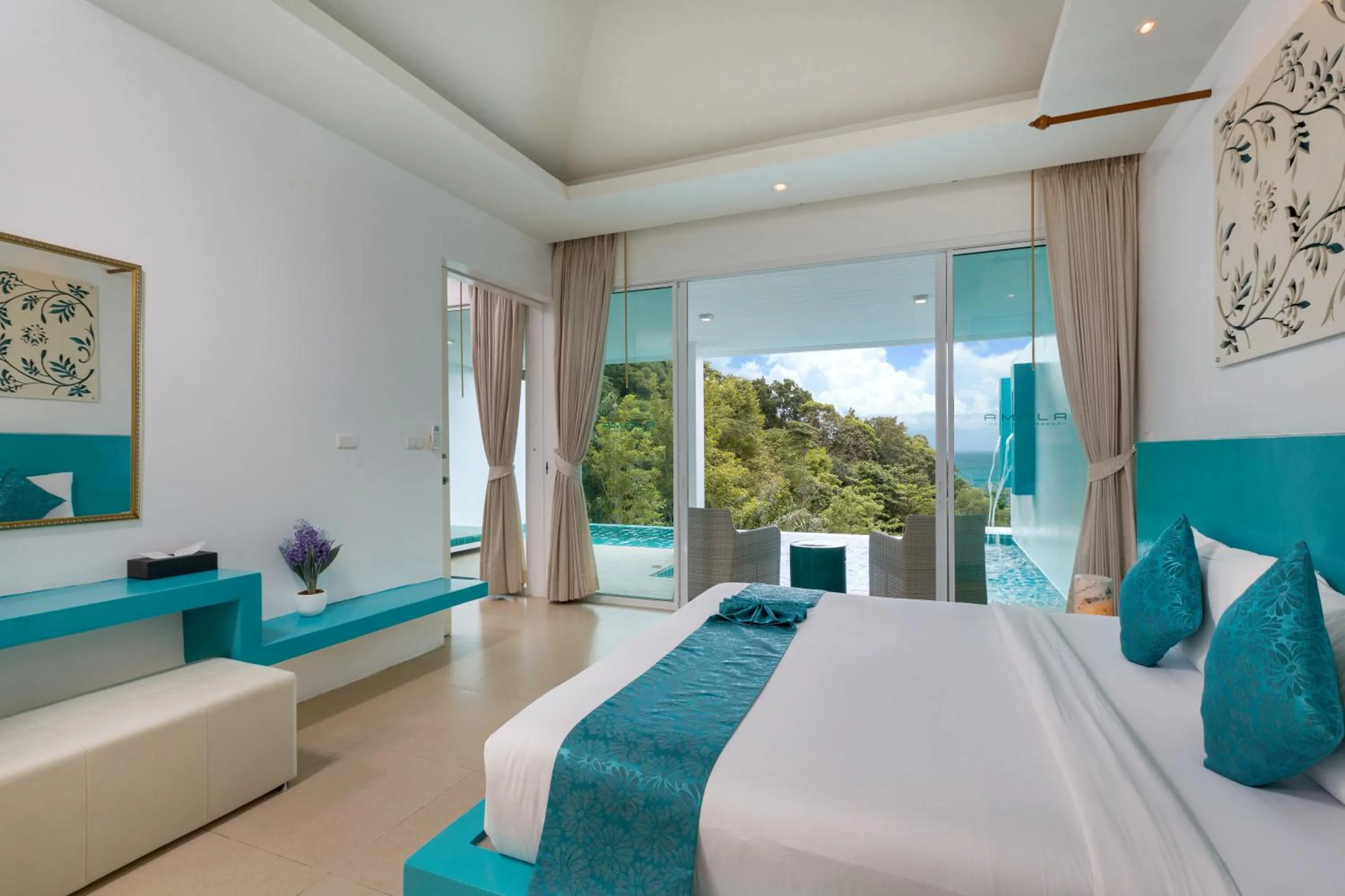 Bed in Amala Grand Bleu Resort Hilltops - SHA