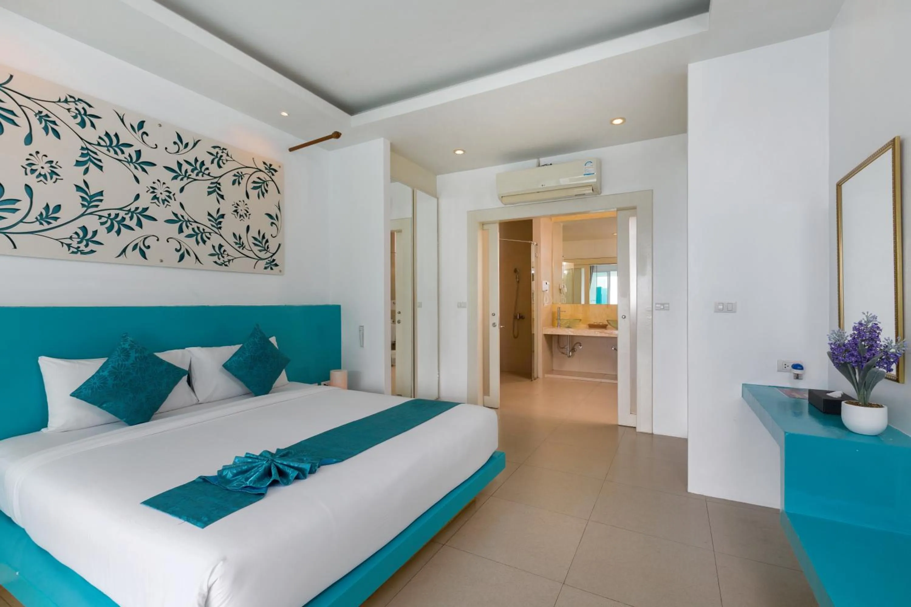 Bed in Amala Grand Bleu Resort Hilltops - SHA