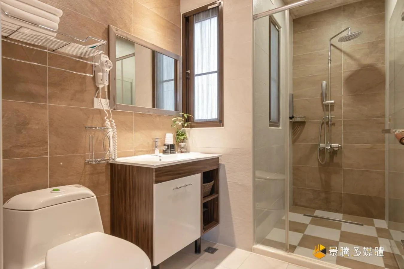 Bathroom in Happiness is coming(Near Hualien Railway Station)