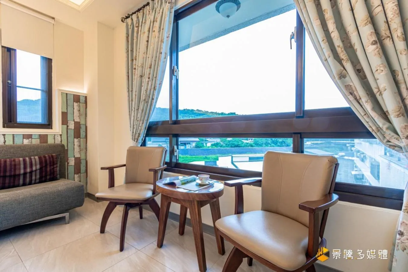 Seating area in Happiness is coming(Near Hualien Railway Station)