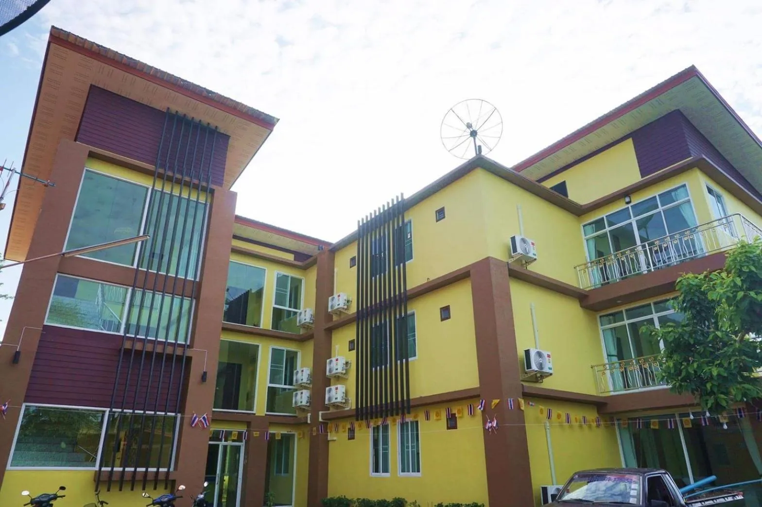 Property building in Honey Hotel Chiang Saen