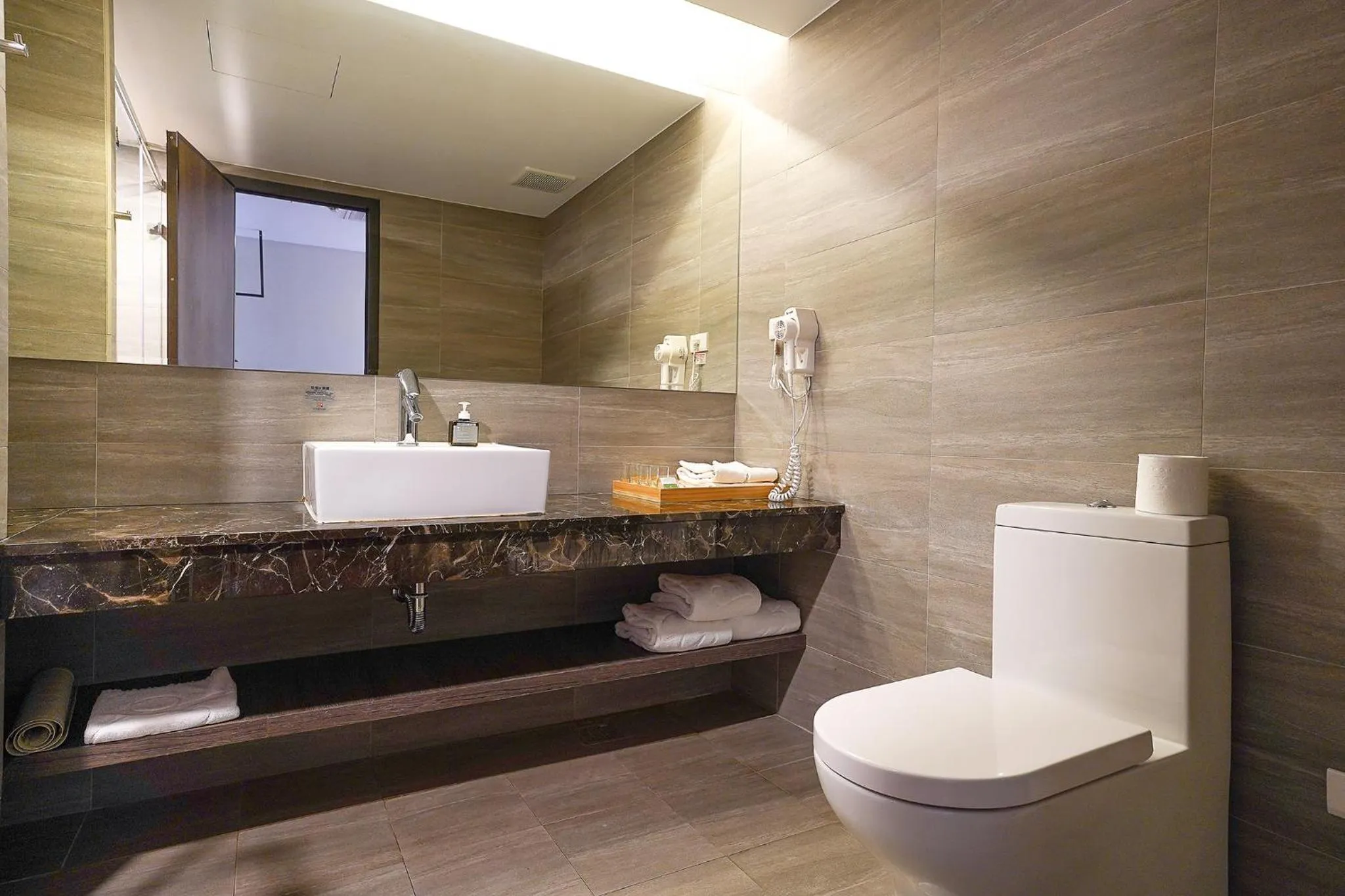 Shower in Hoya Resort Hotel Kaohsiung