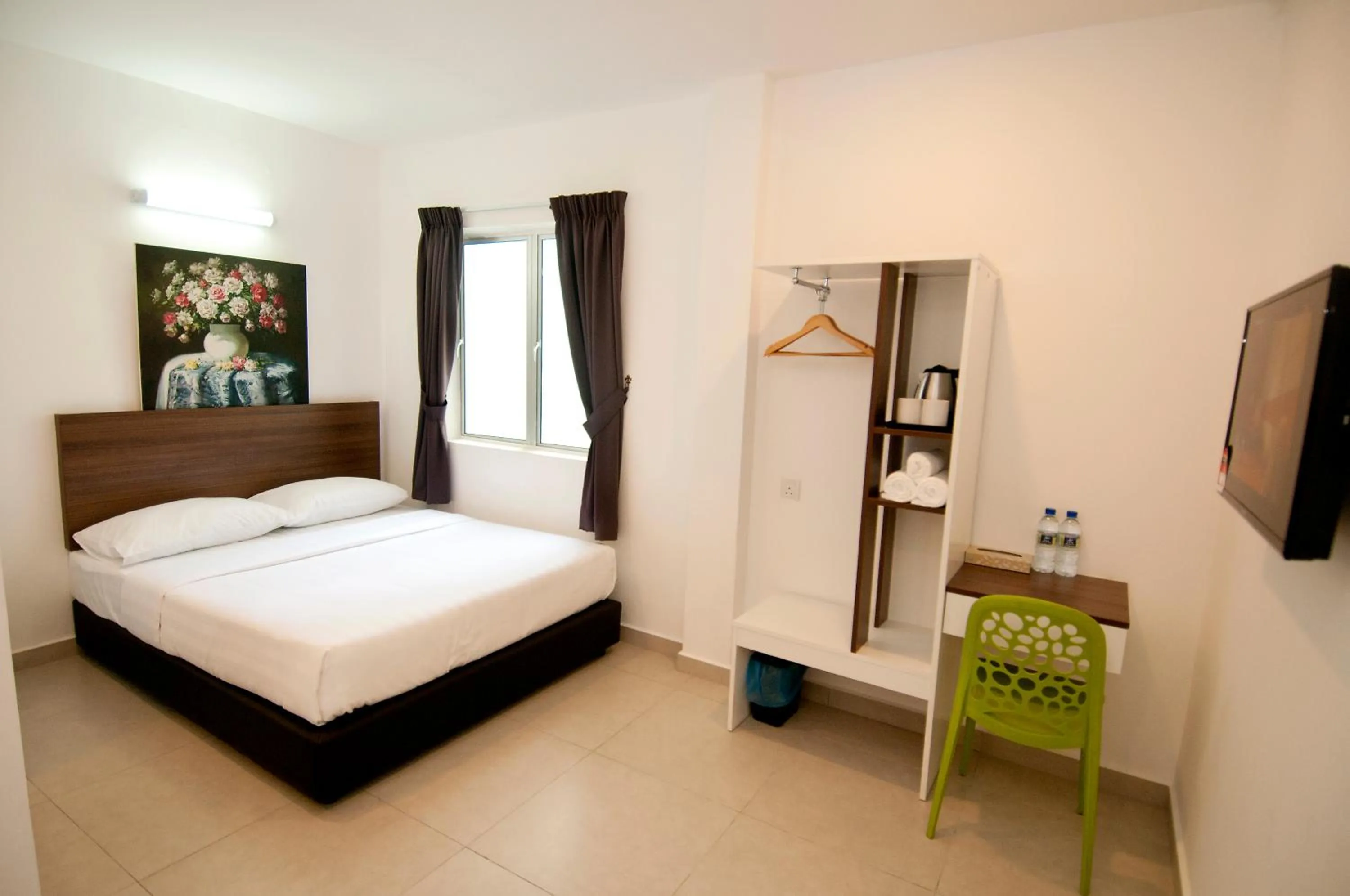 City view, Bed in Hotel Cheqinn