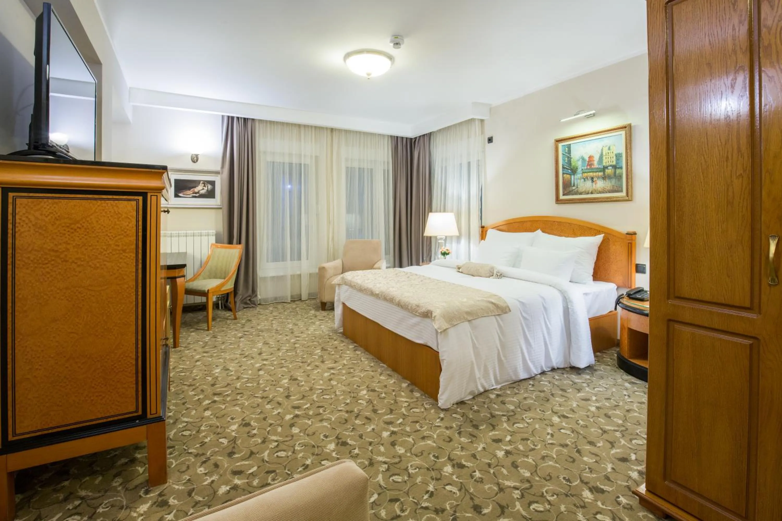 Bedroom, Bed in Hotel Sterling Garni
