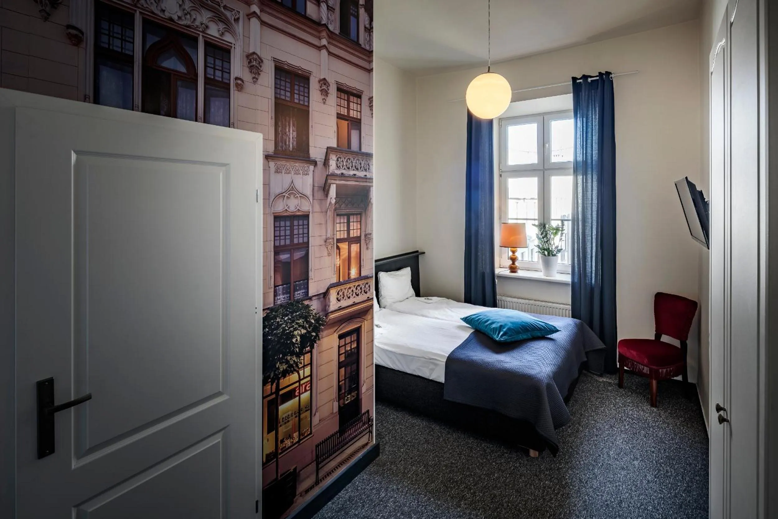 Bed in Good Time Residence