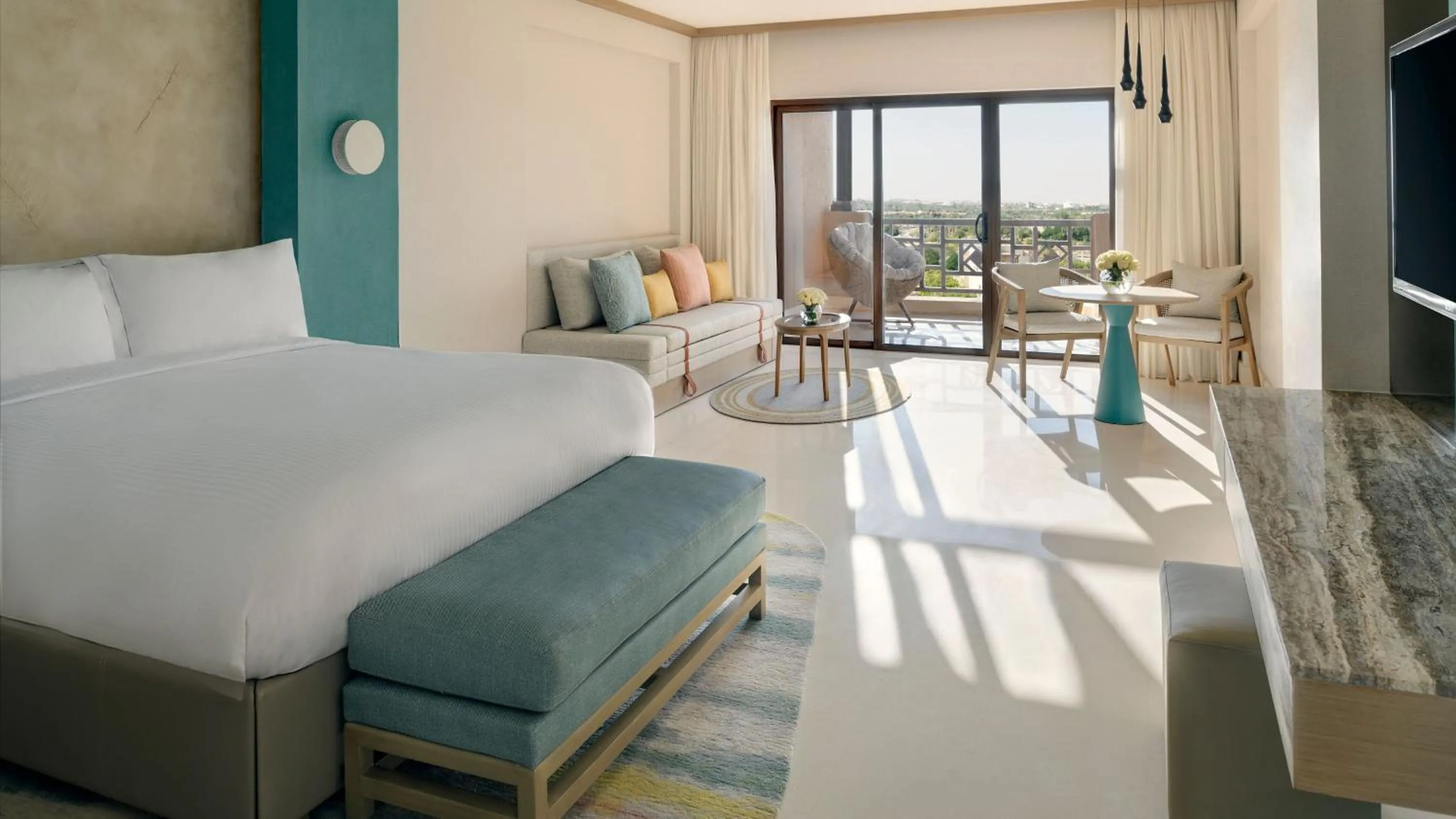 Photo of the whole room, Bed in InterContinental Durrat Al Riyadh Resort & Spa by IHG