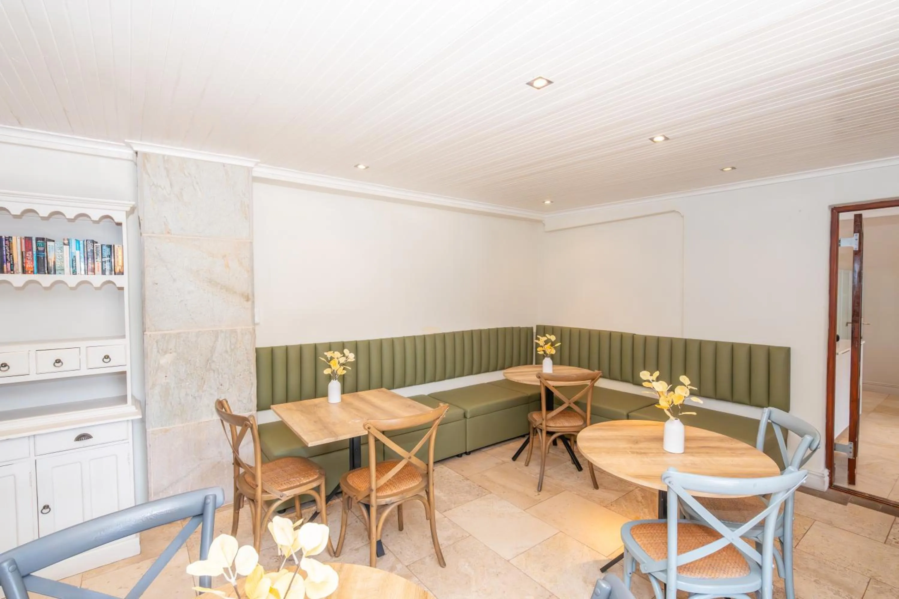 Seating area in 2 On Lismore Guesthouse