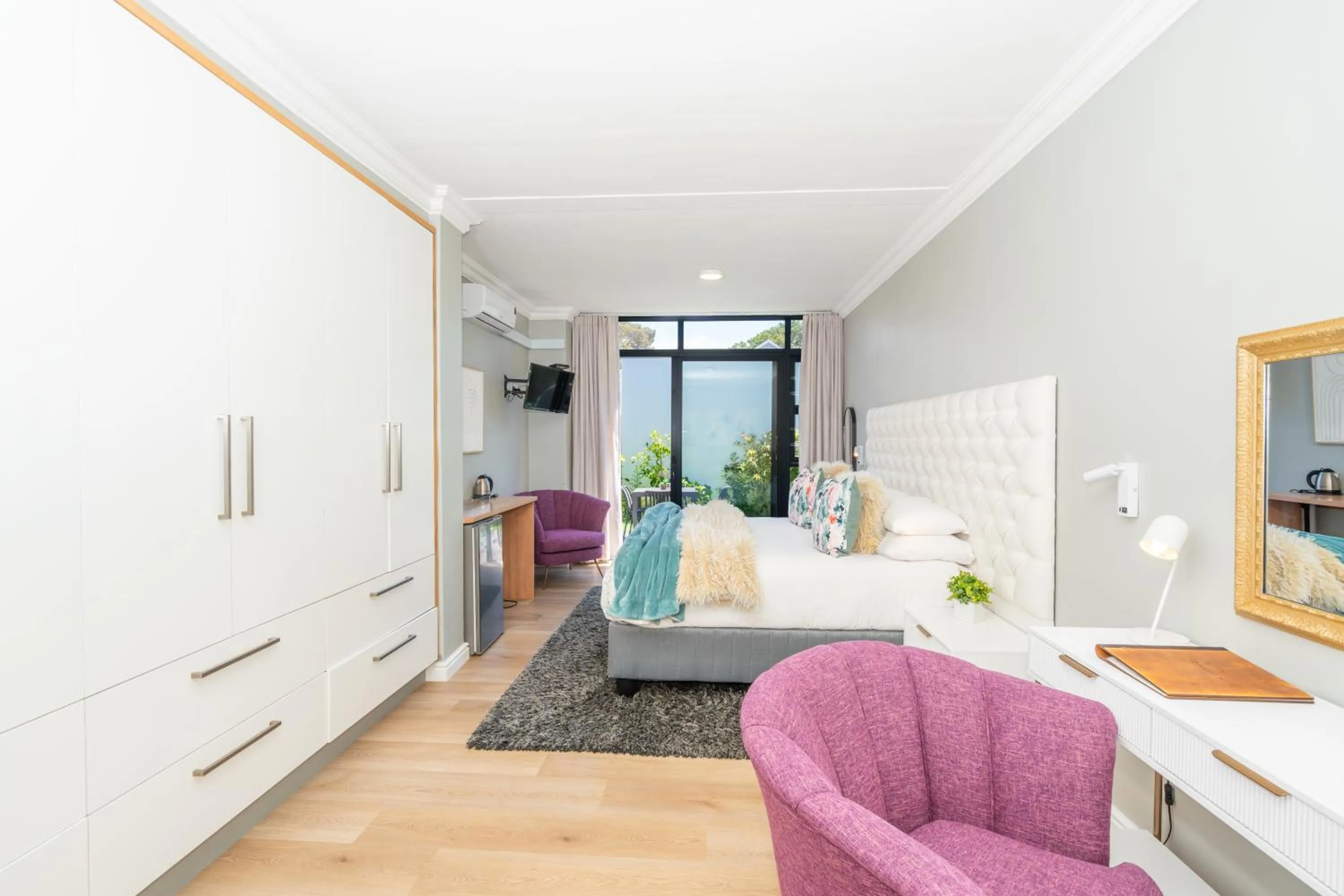 Photo of the whole room in 2 On Lismore Guesthouse