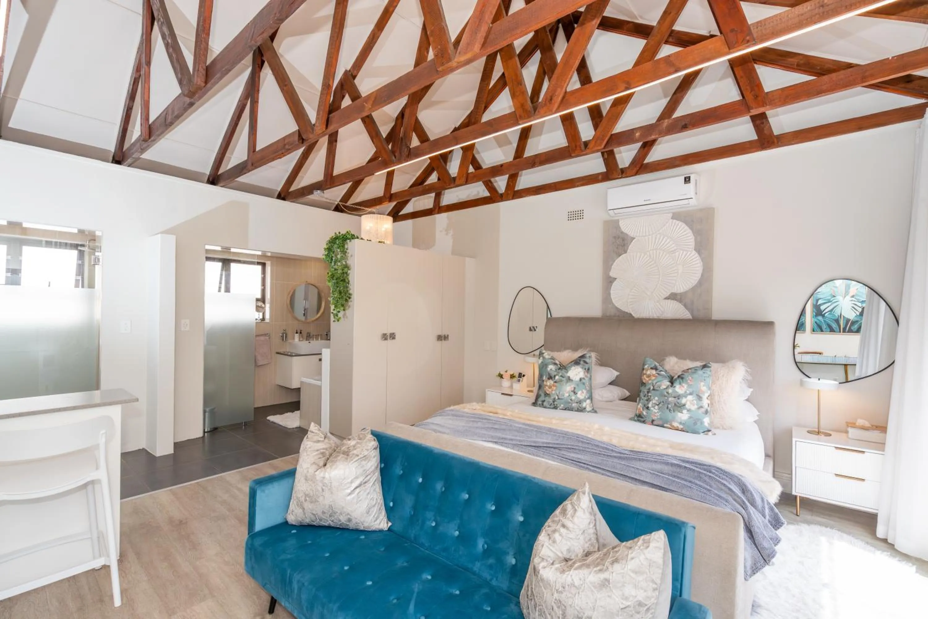 Photo of the whole room, Bed in 2 On Lismore Guesthouse