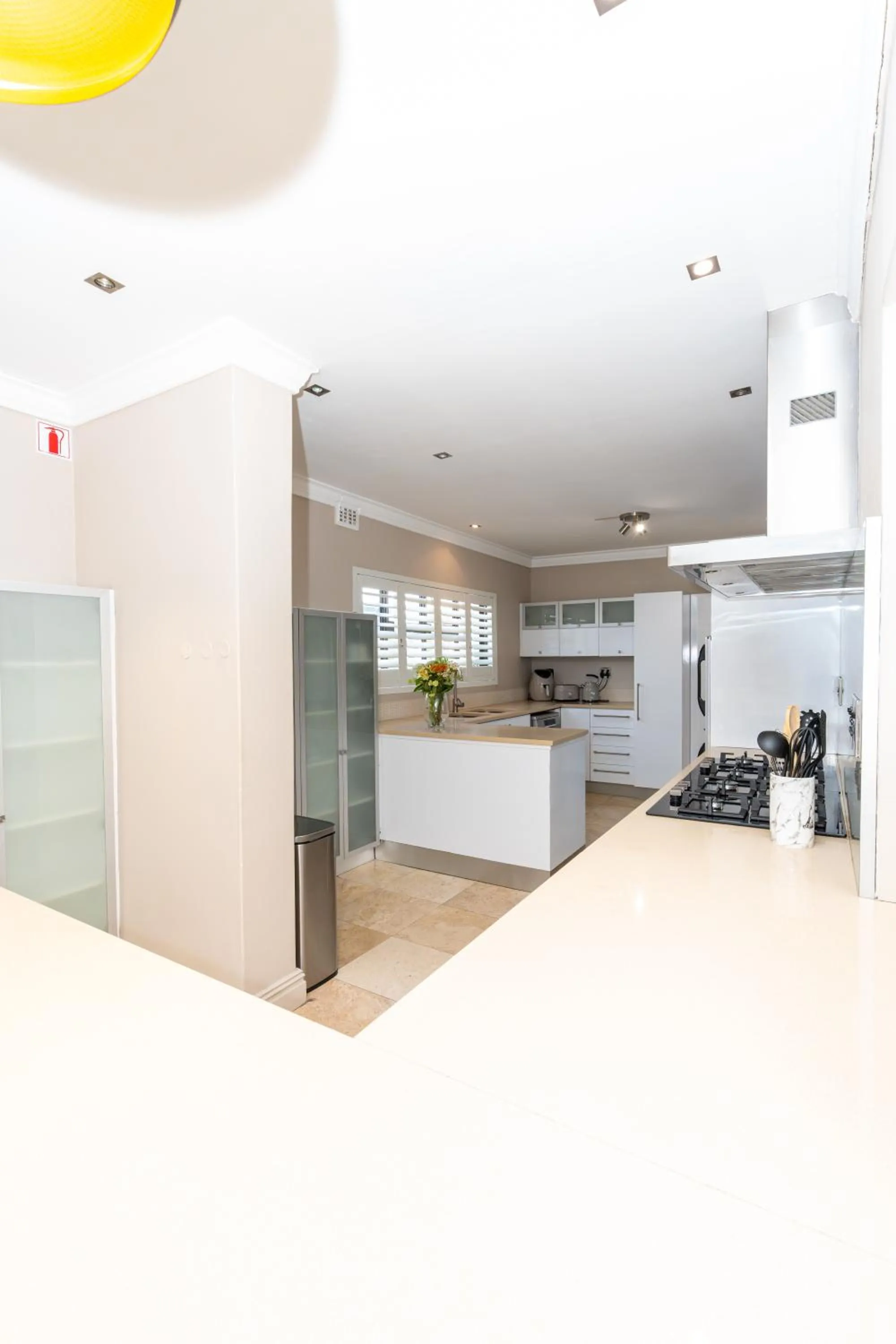 Kitchen or kitchenette in 2 On Lismore Guesthouse