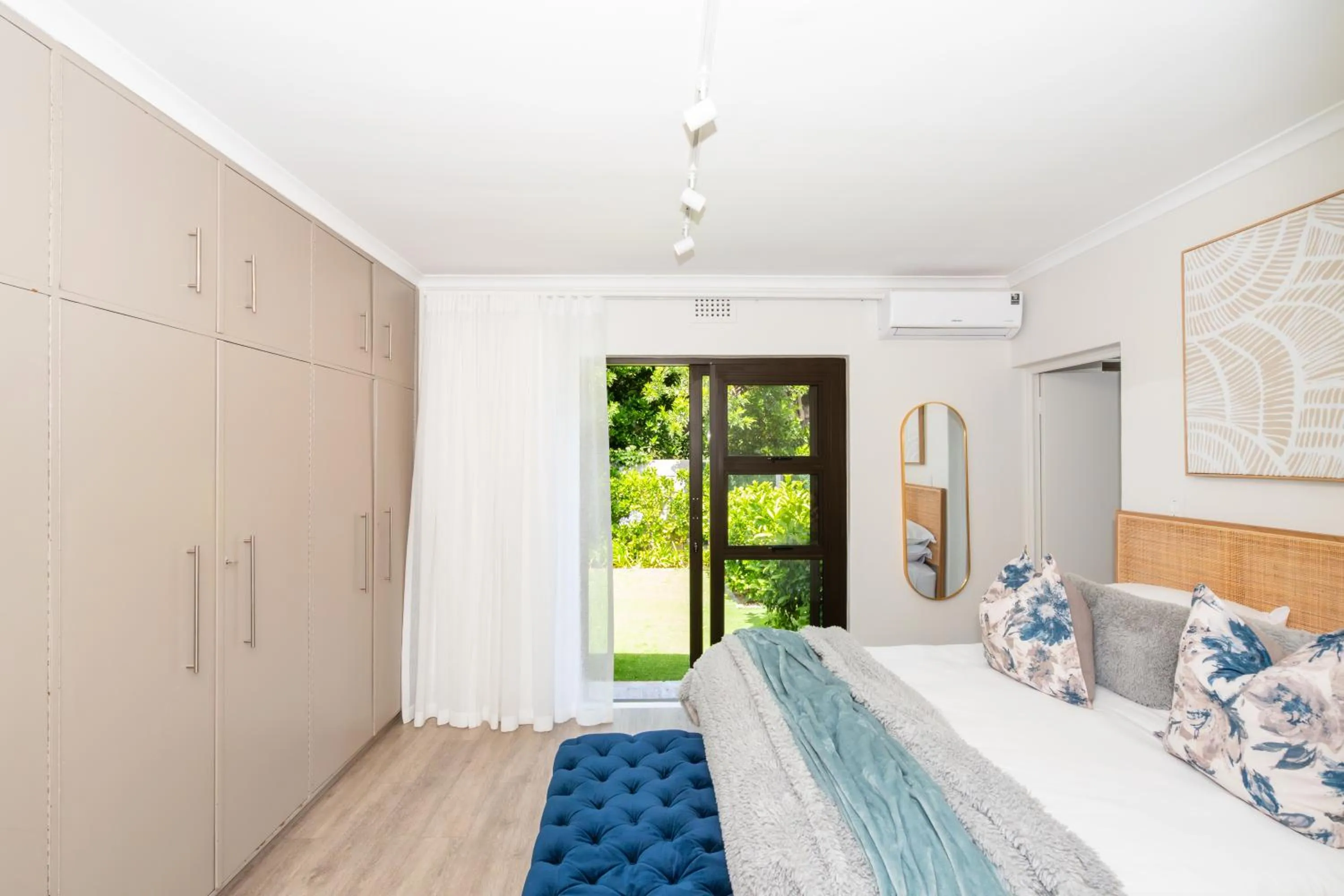 Bedroom, Bed in 2 On Lismore Guesthouse