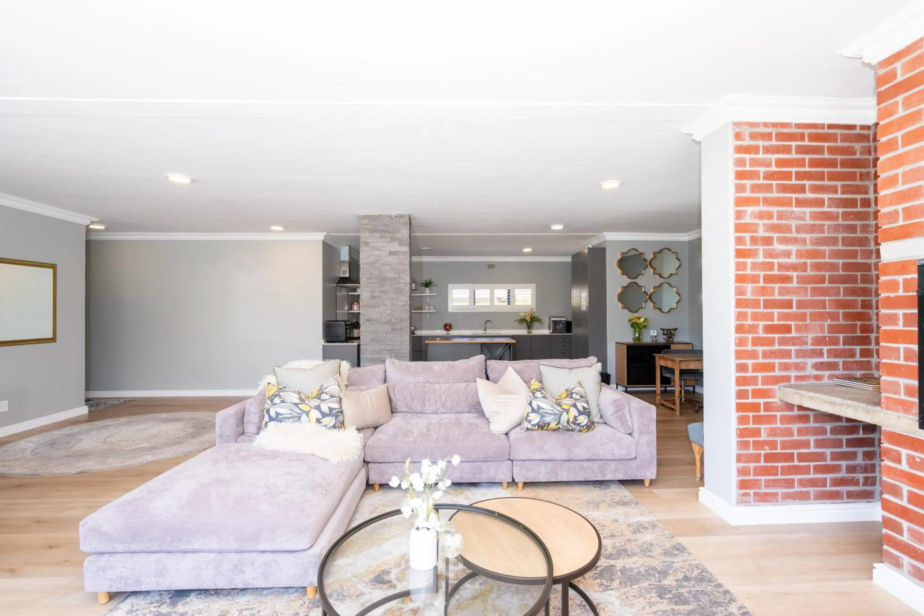 Dining area, Bed in 2 On Lismore Guesthouse