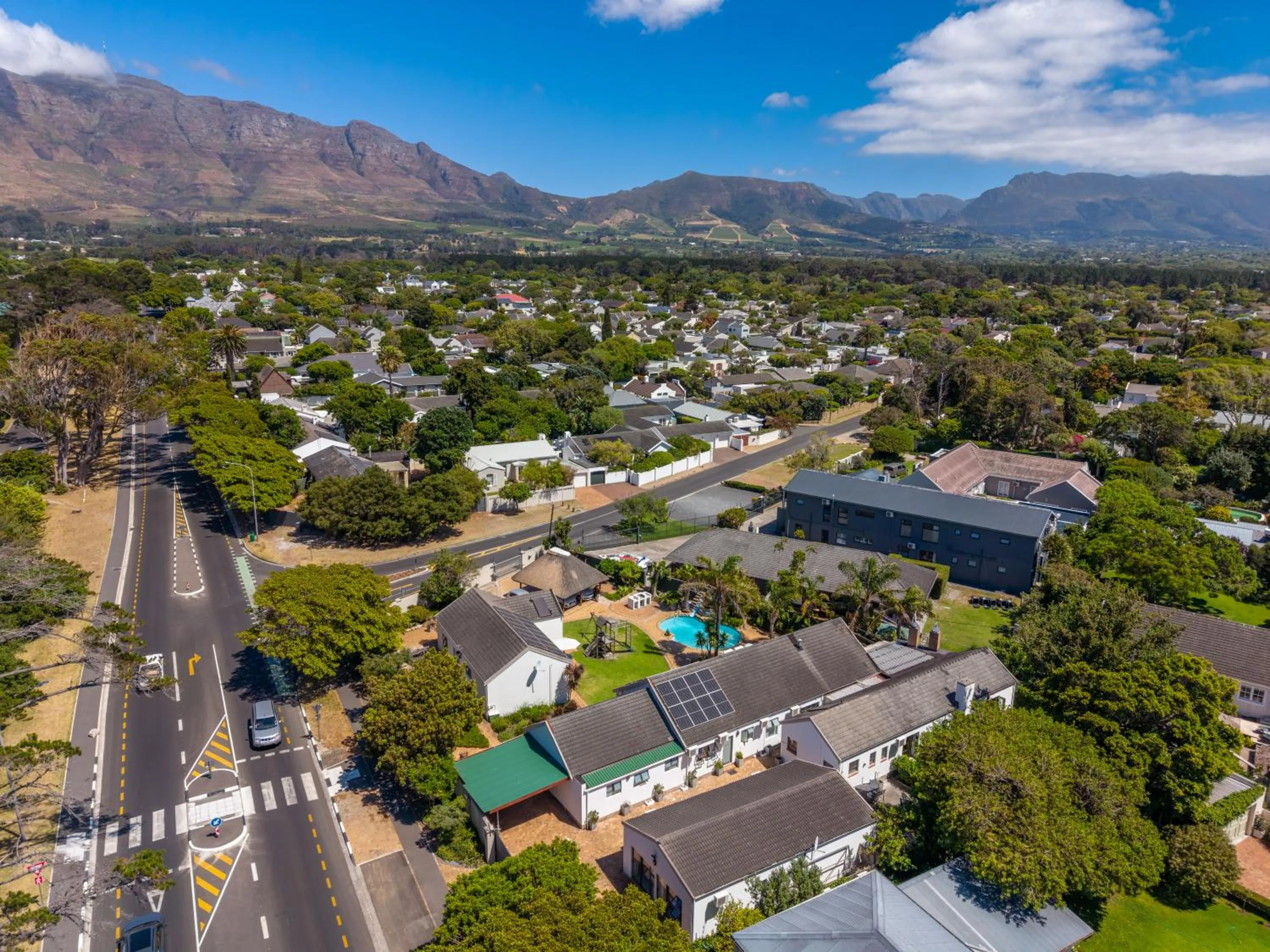 Property building in 2 On Lismore Guesthouse