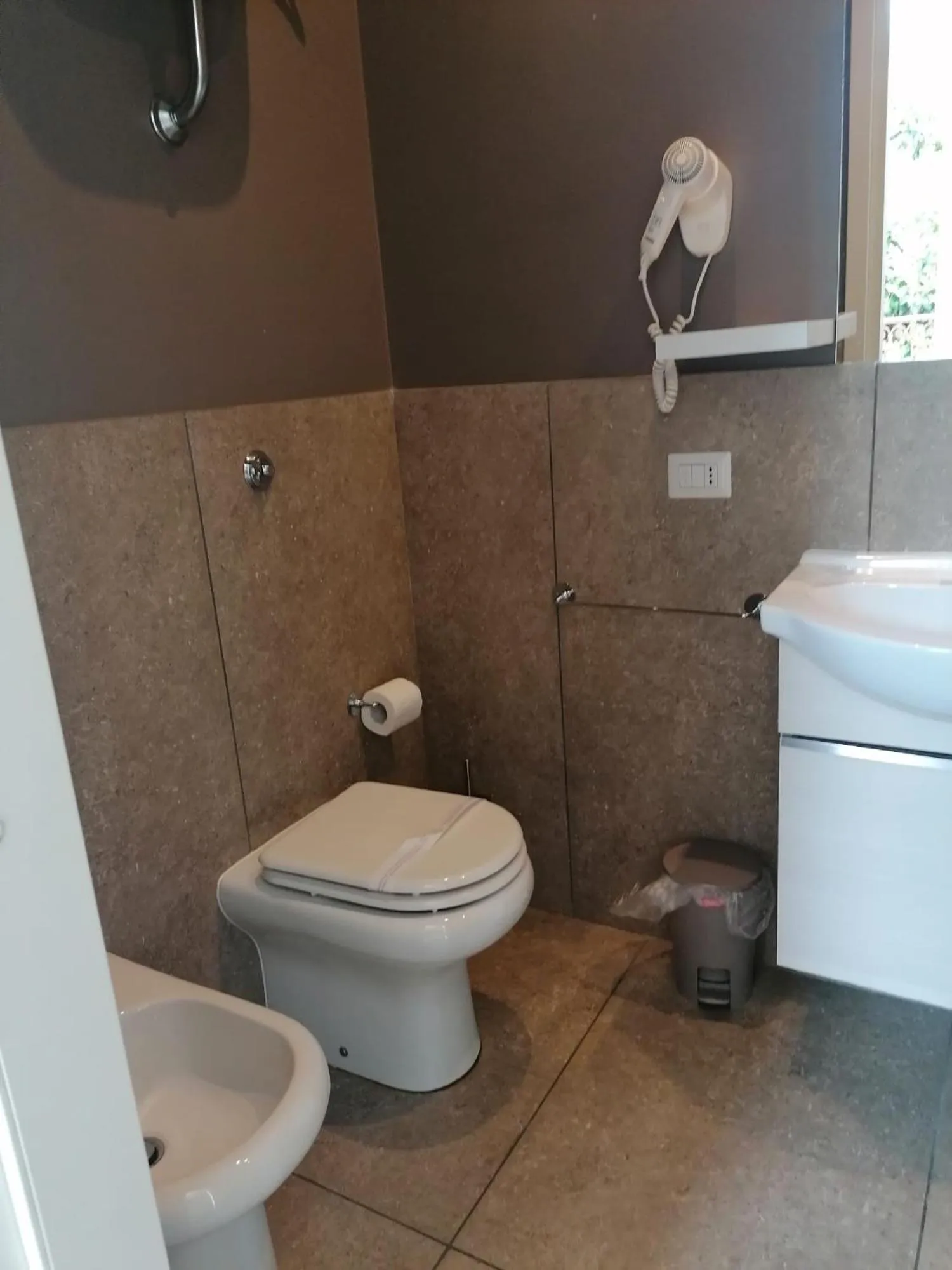 Bathroom in Amedeo Square