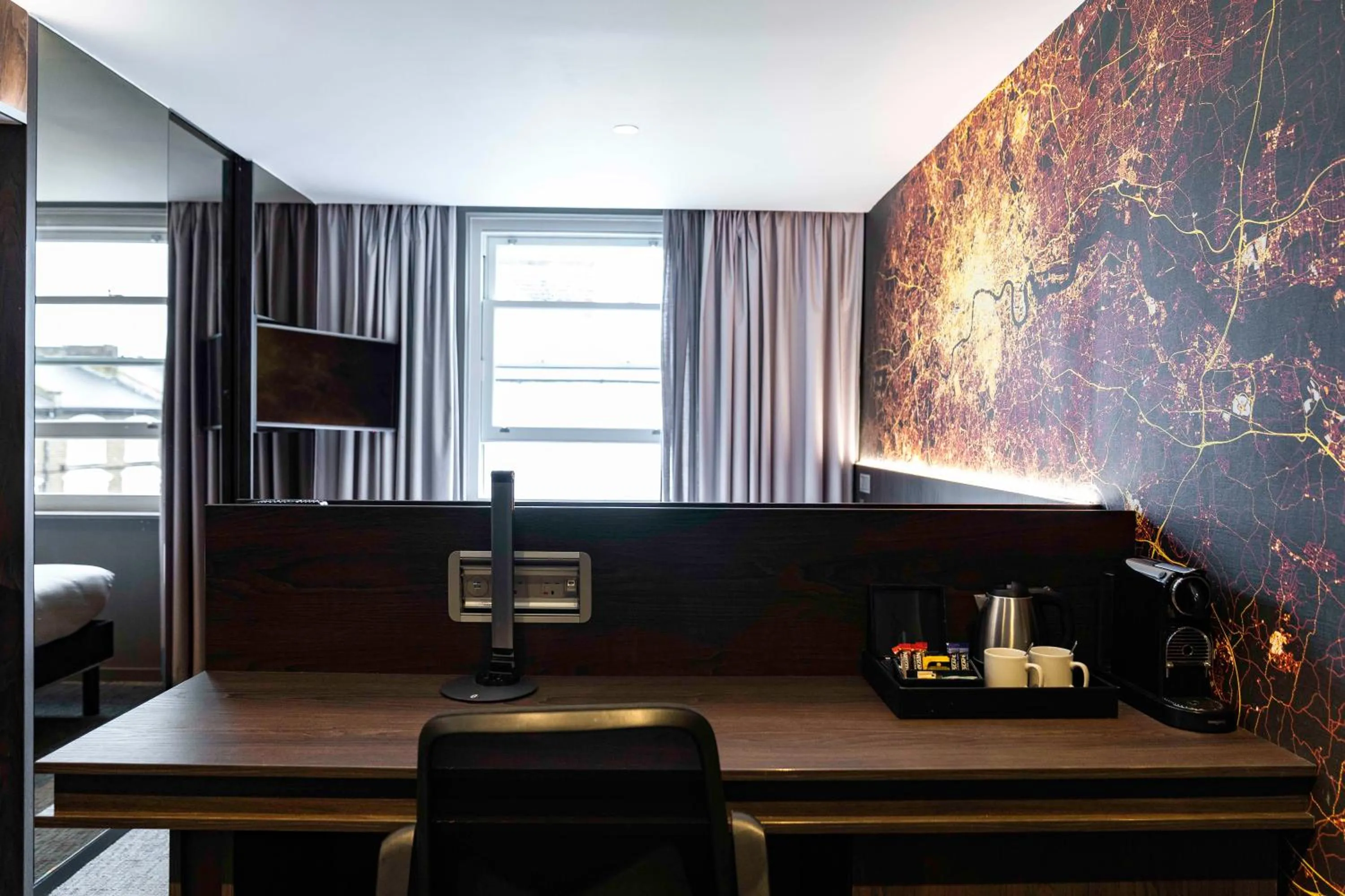 Coffee/tea facilities in Heeton Concept Hotel – Luma Hammersmith
