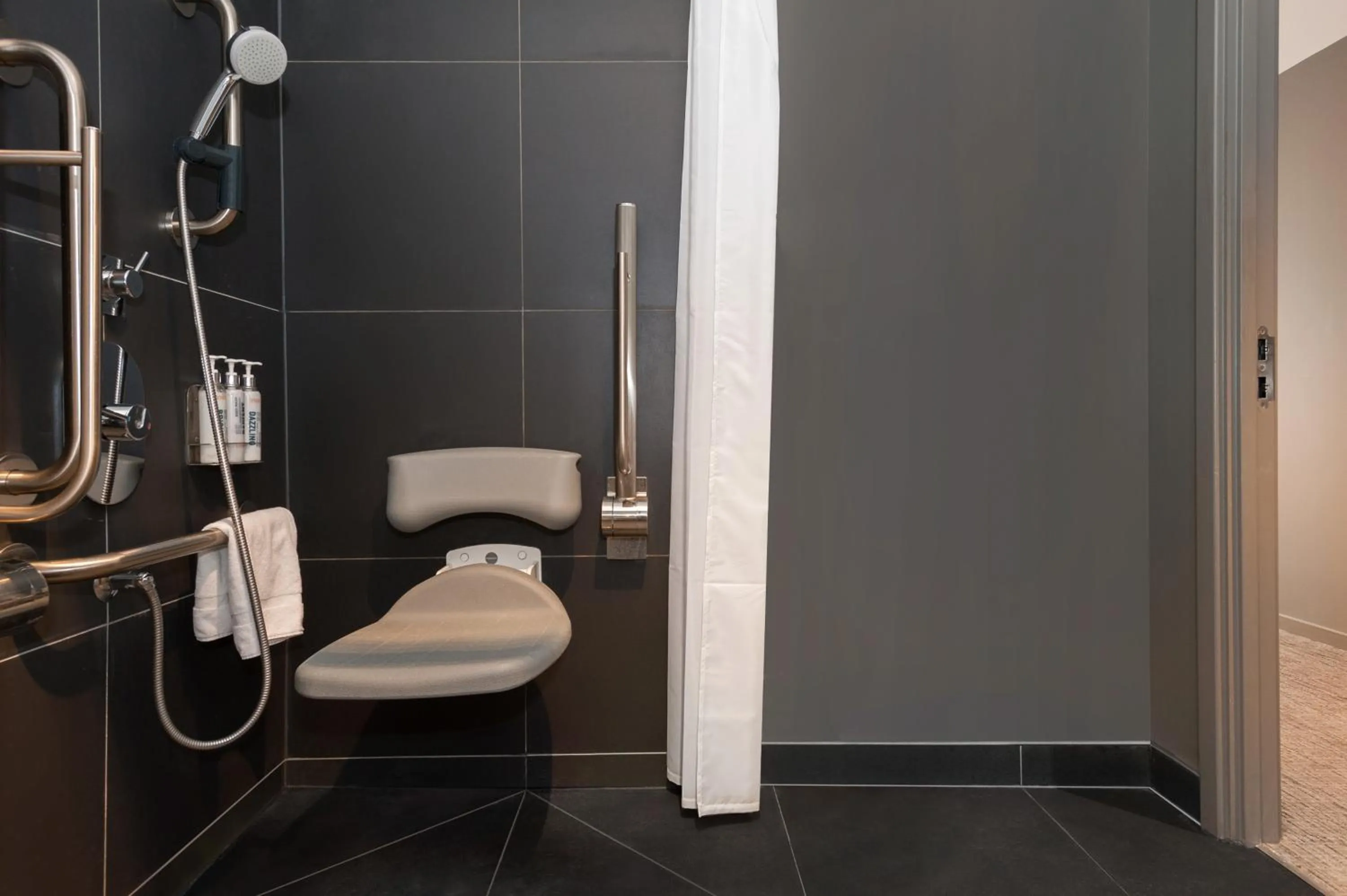 Bathroom in Heeton Concept Hotel – Luma Hammersmith