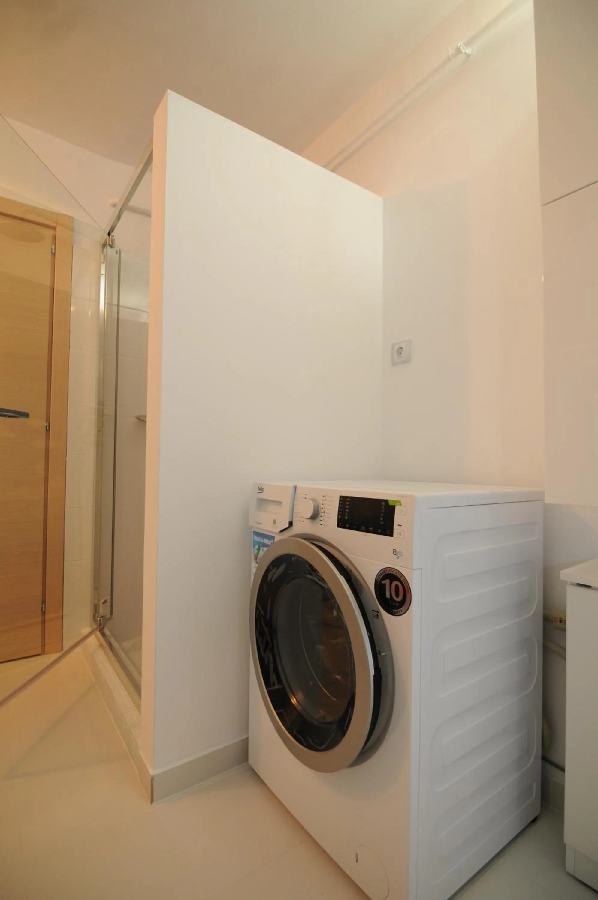 Bathroom in White Dream Suites