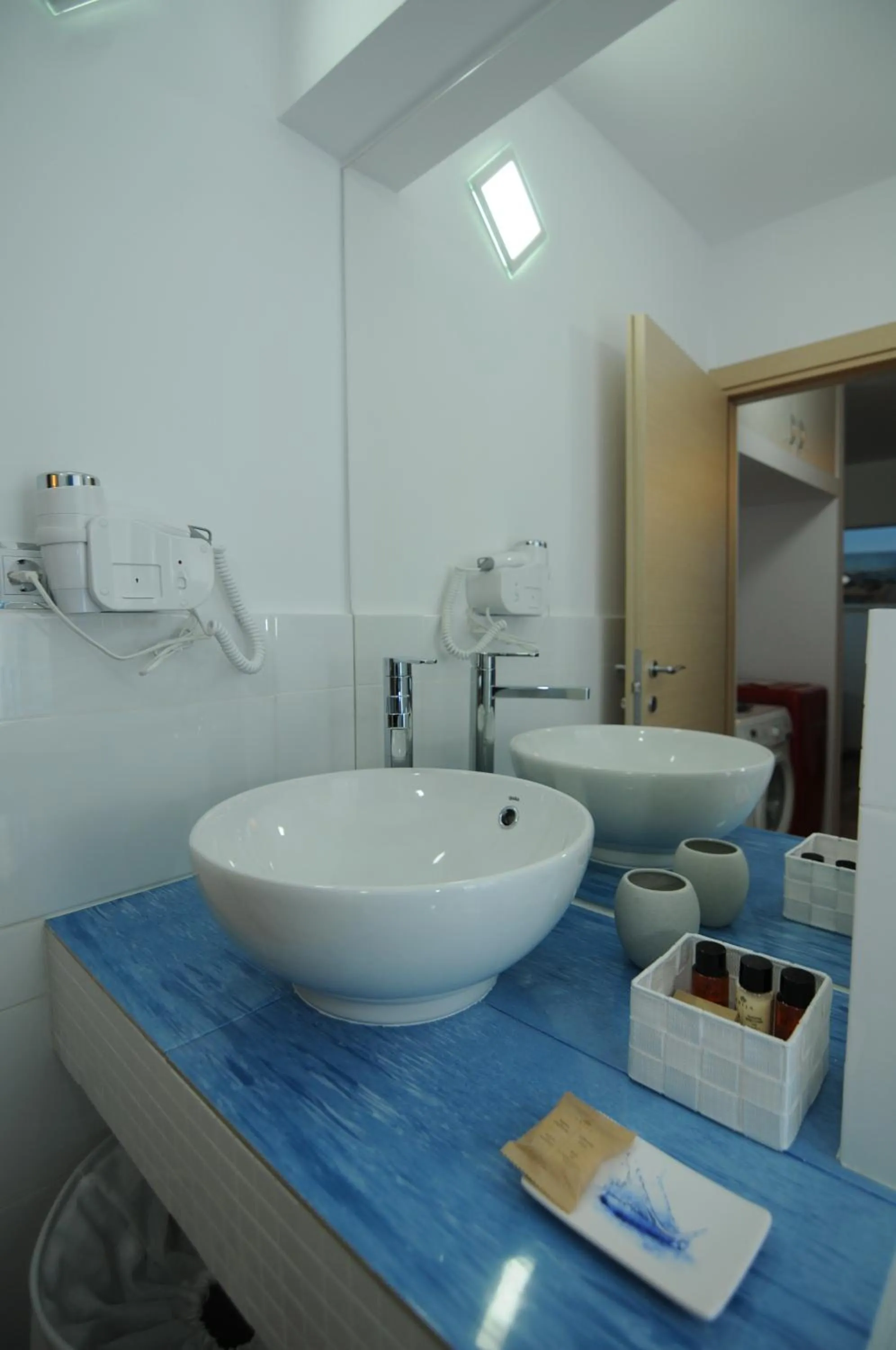 Bathroom in White Dream Suites