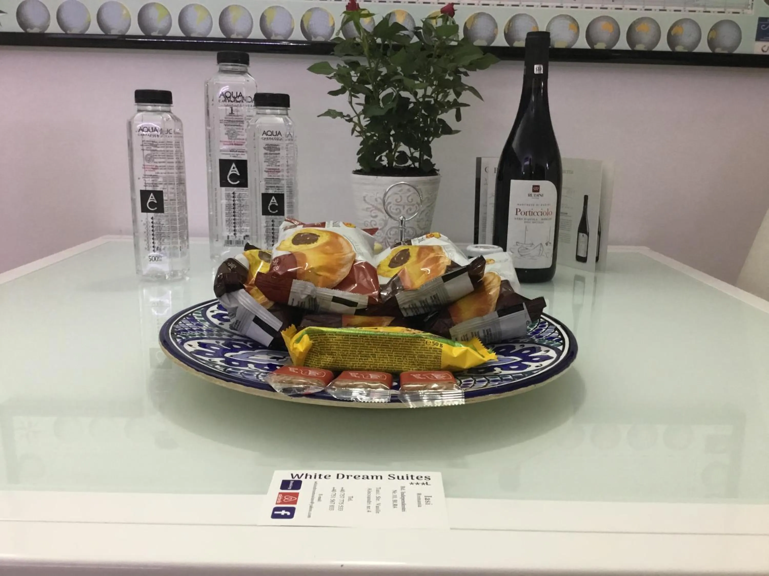 Food and drinks in White Dream Suites