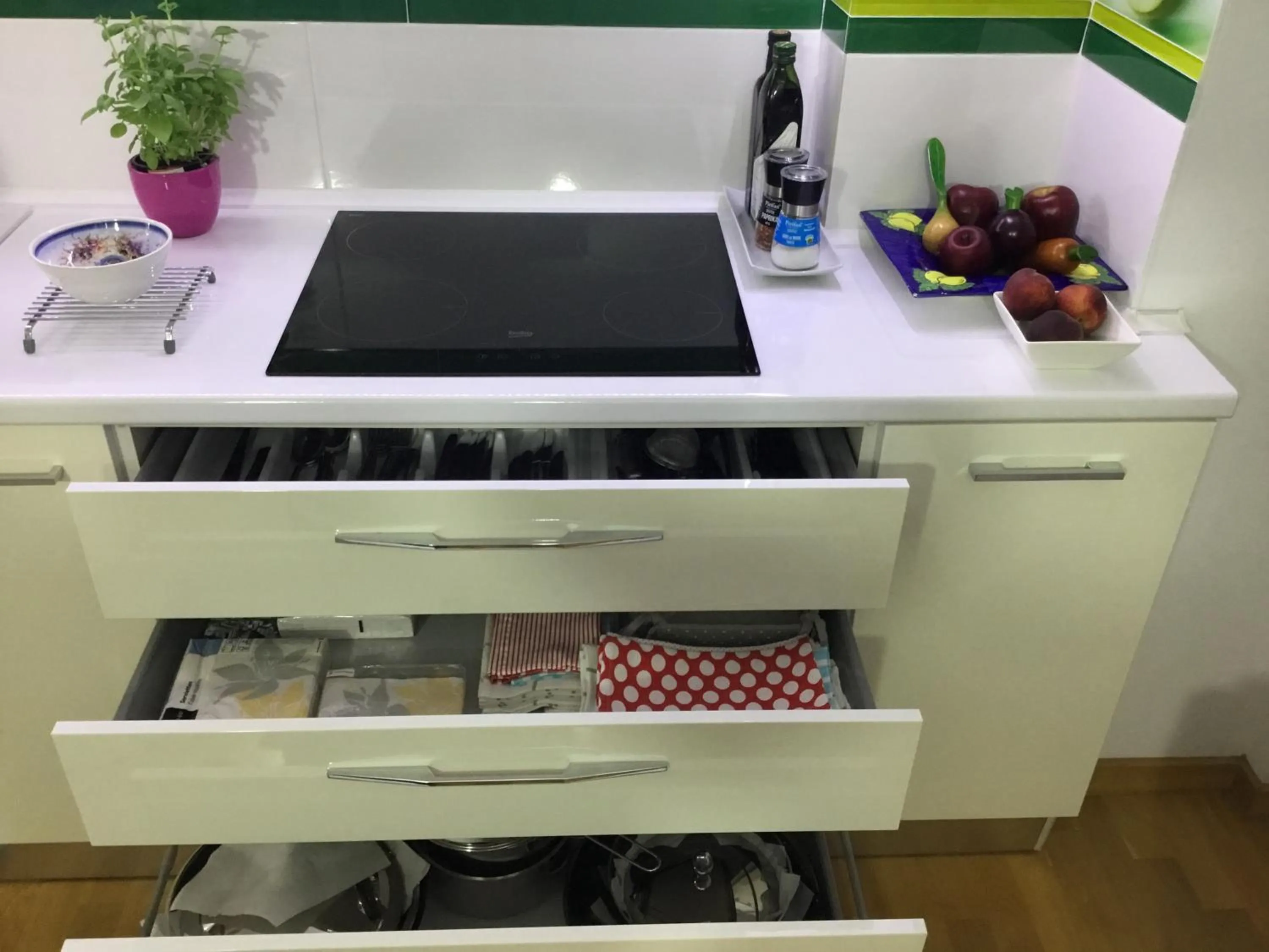 Kitchen or kitchenette in White Dream Suites