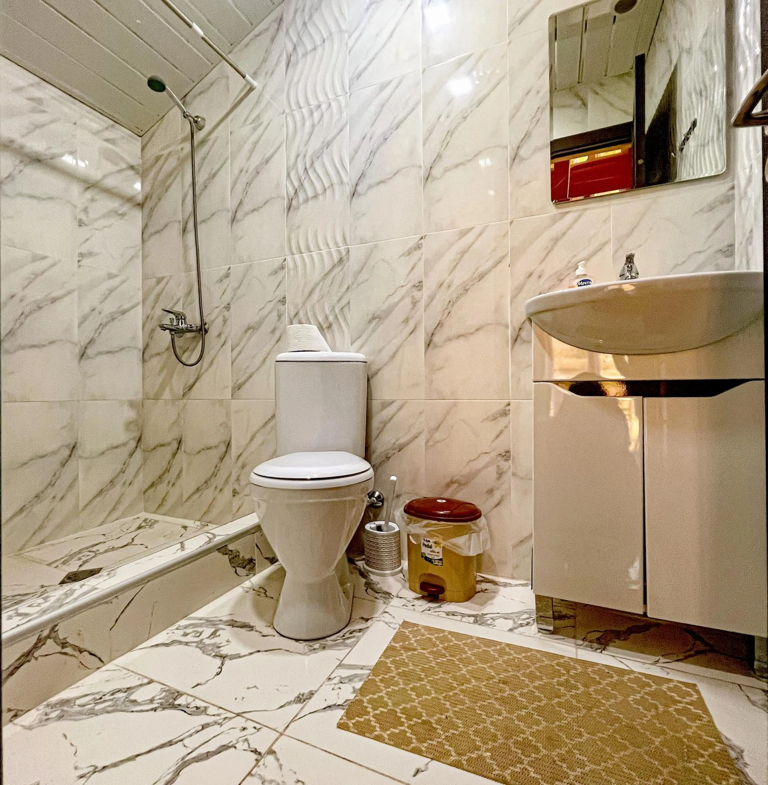 Shower in Areni Wine Cellar