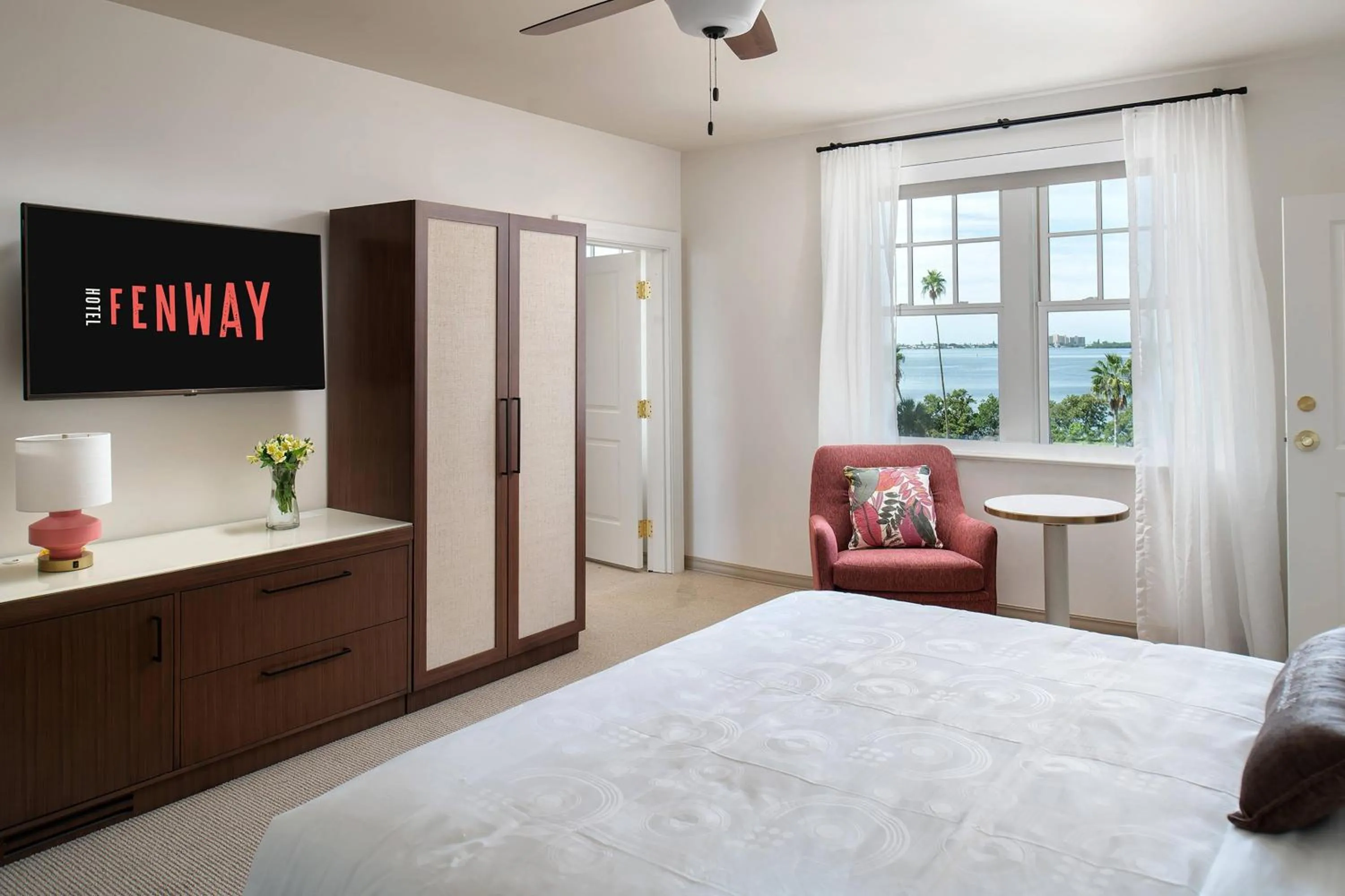 Bedroom, Bed in Fenway Hotel, Autograph Collection