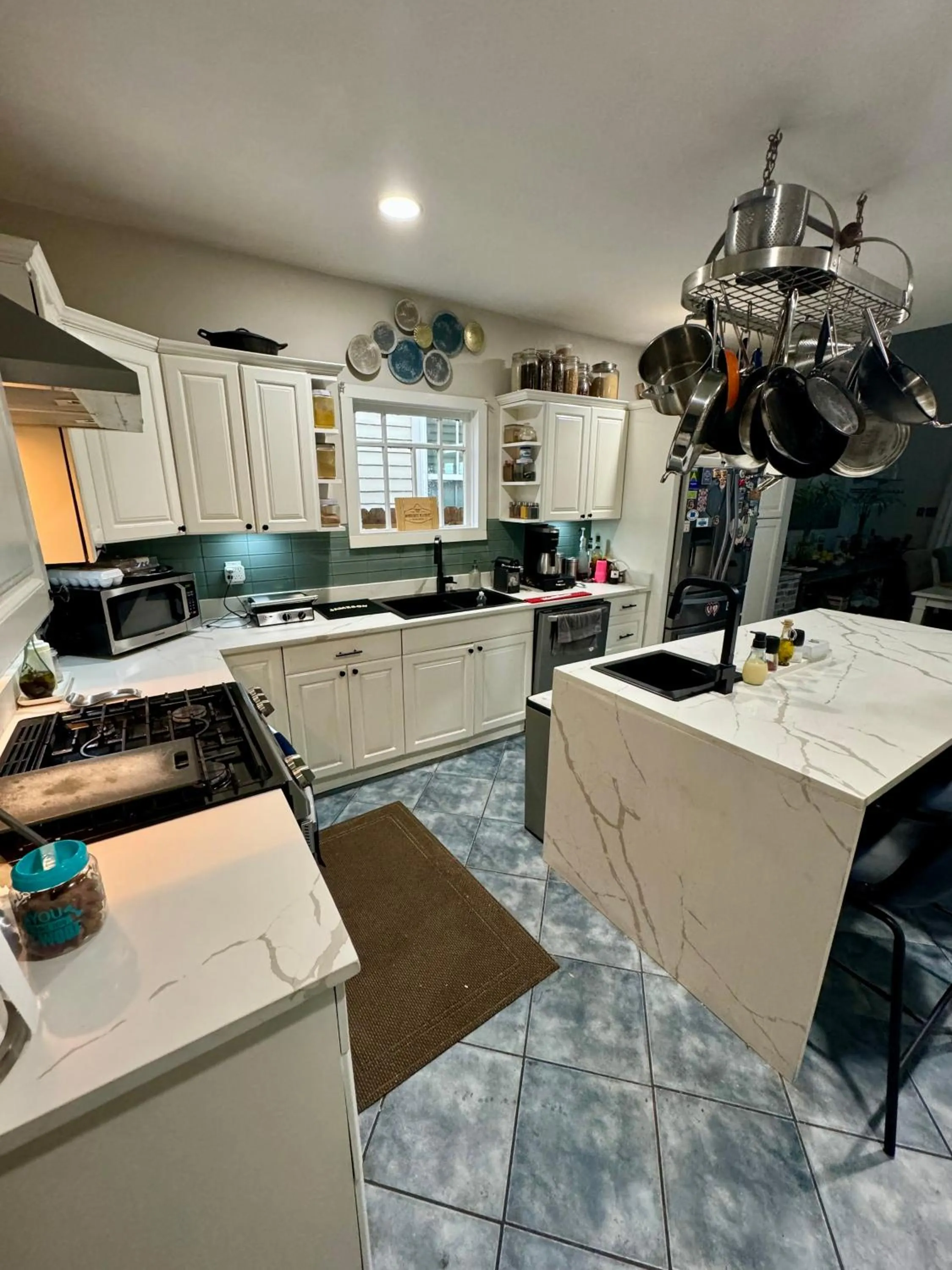 Kitchen or kitchenette in Creole Cottage Uptown