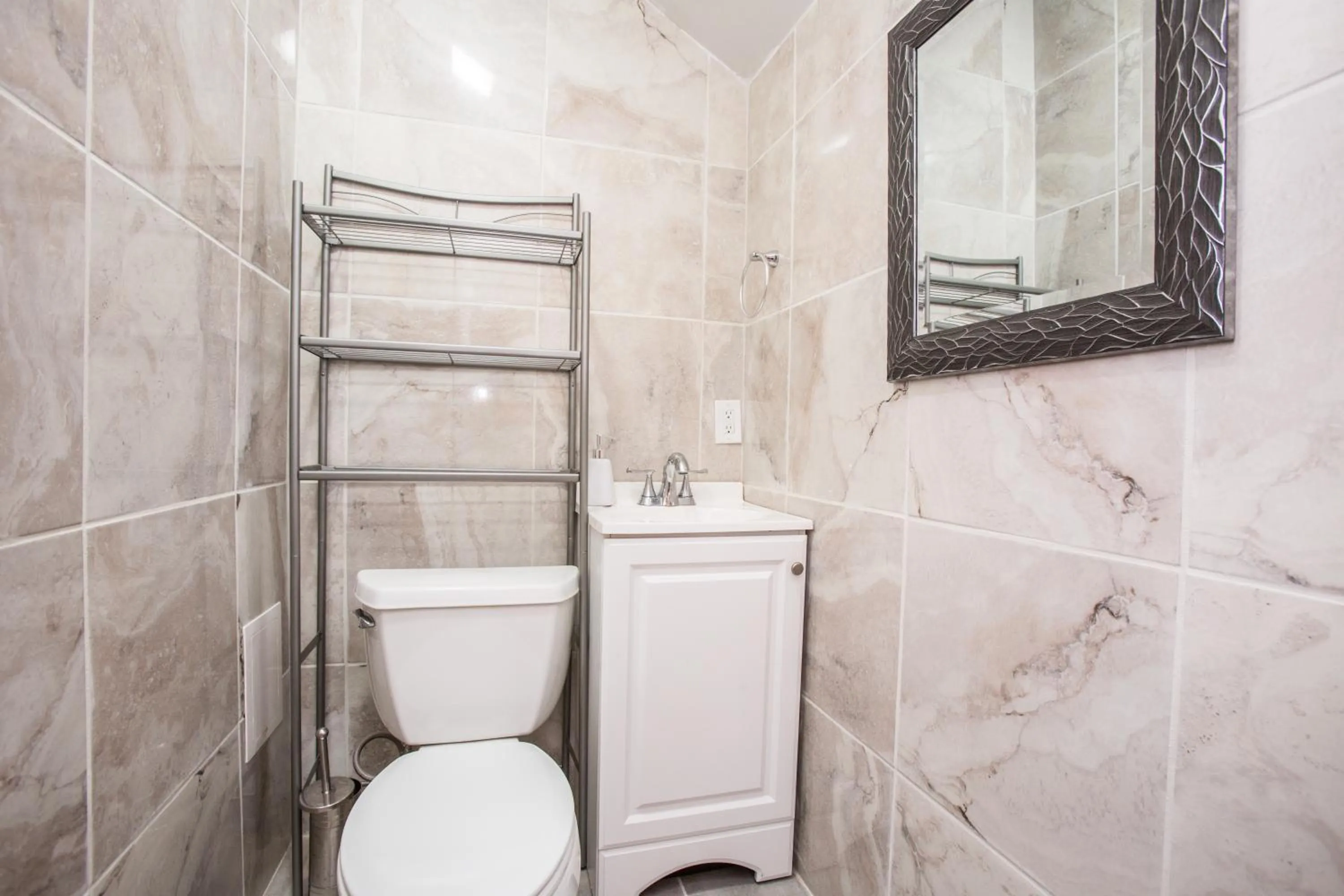 Toilet in Creole Cottage Uptown