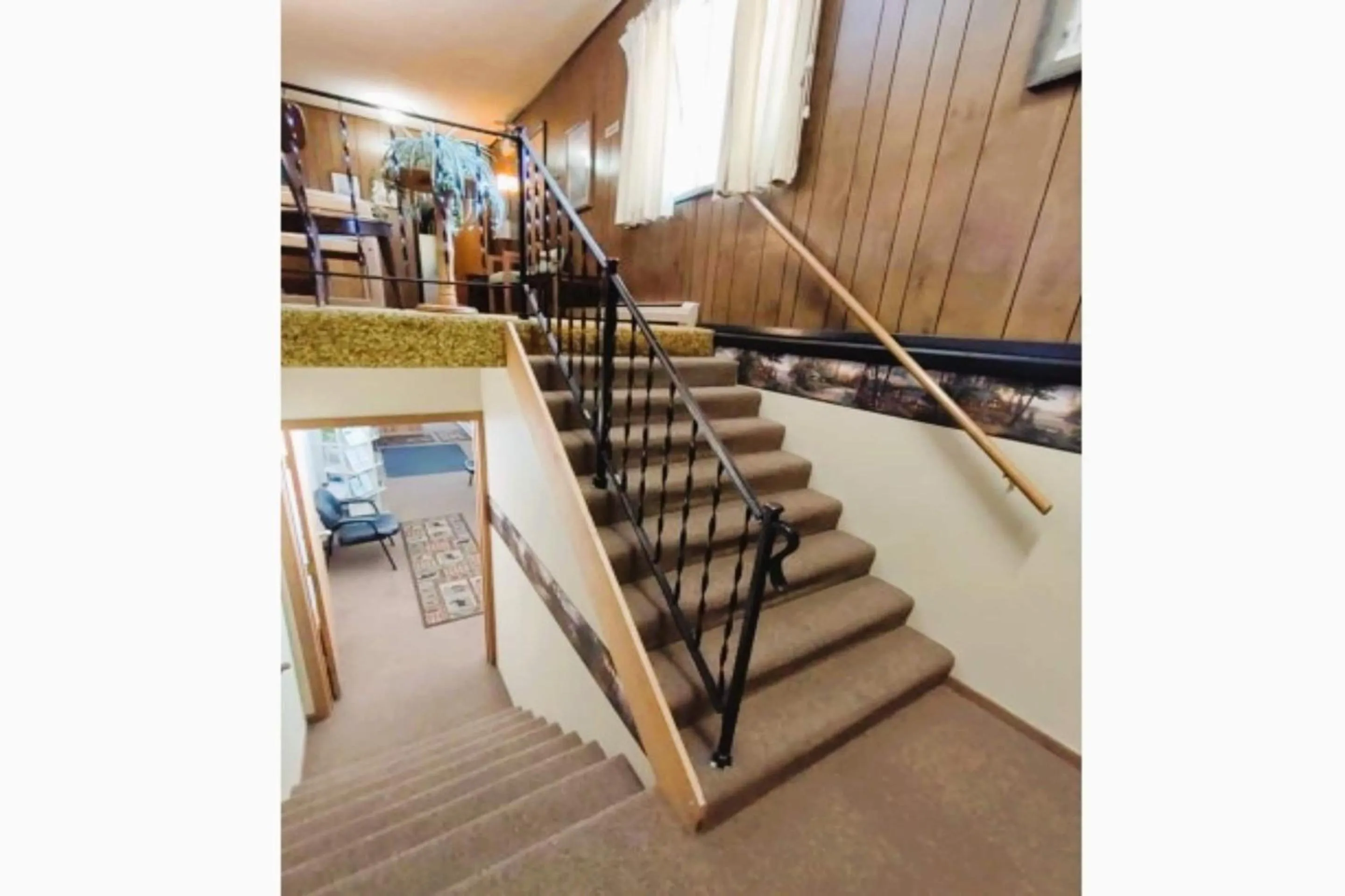 Lobby or reception in Love Hotels Voyageur by OYO at International Falls MN