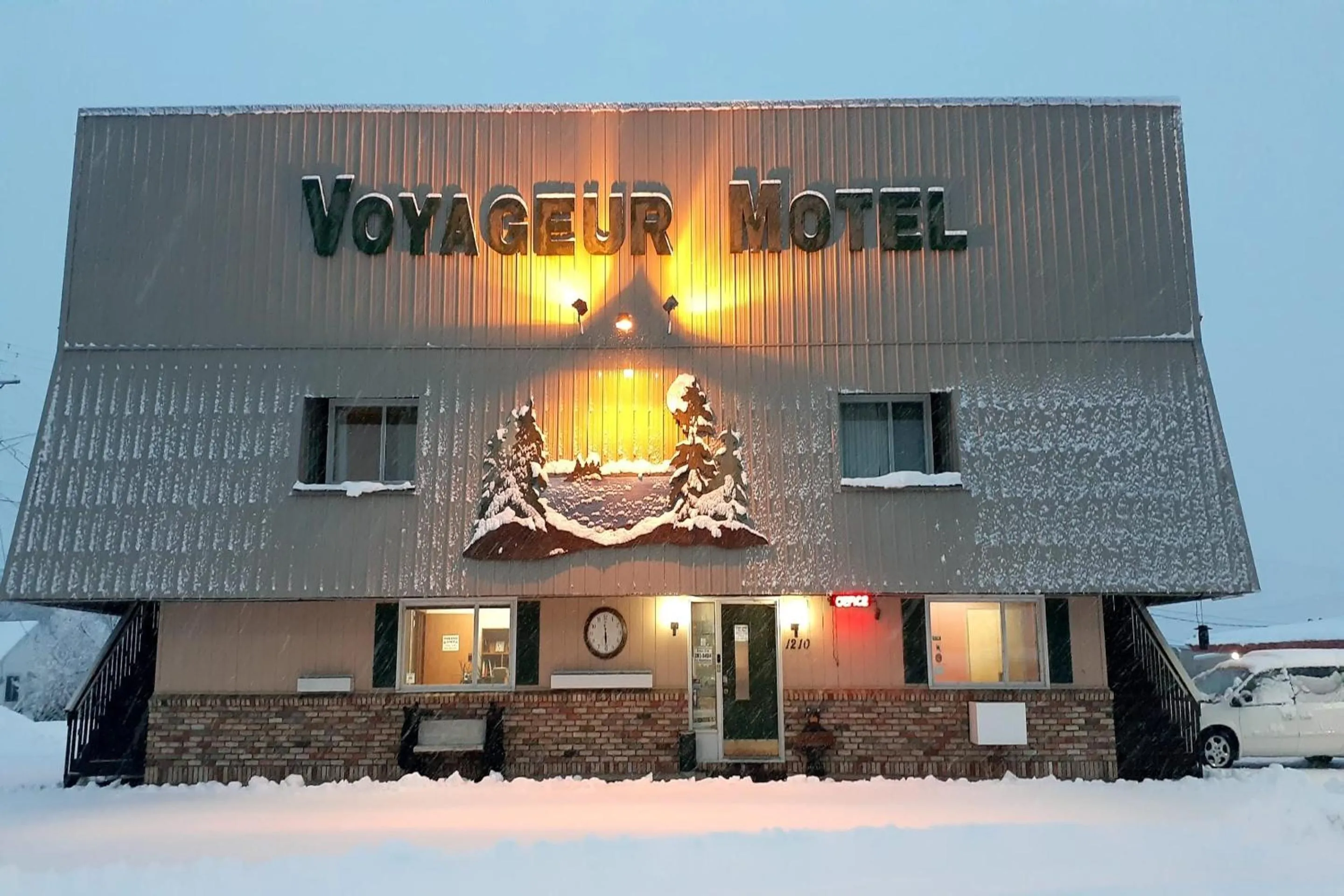 Facade/entrance in Love Hotels Voyageur by OYO at International Falls MN