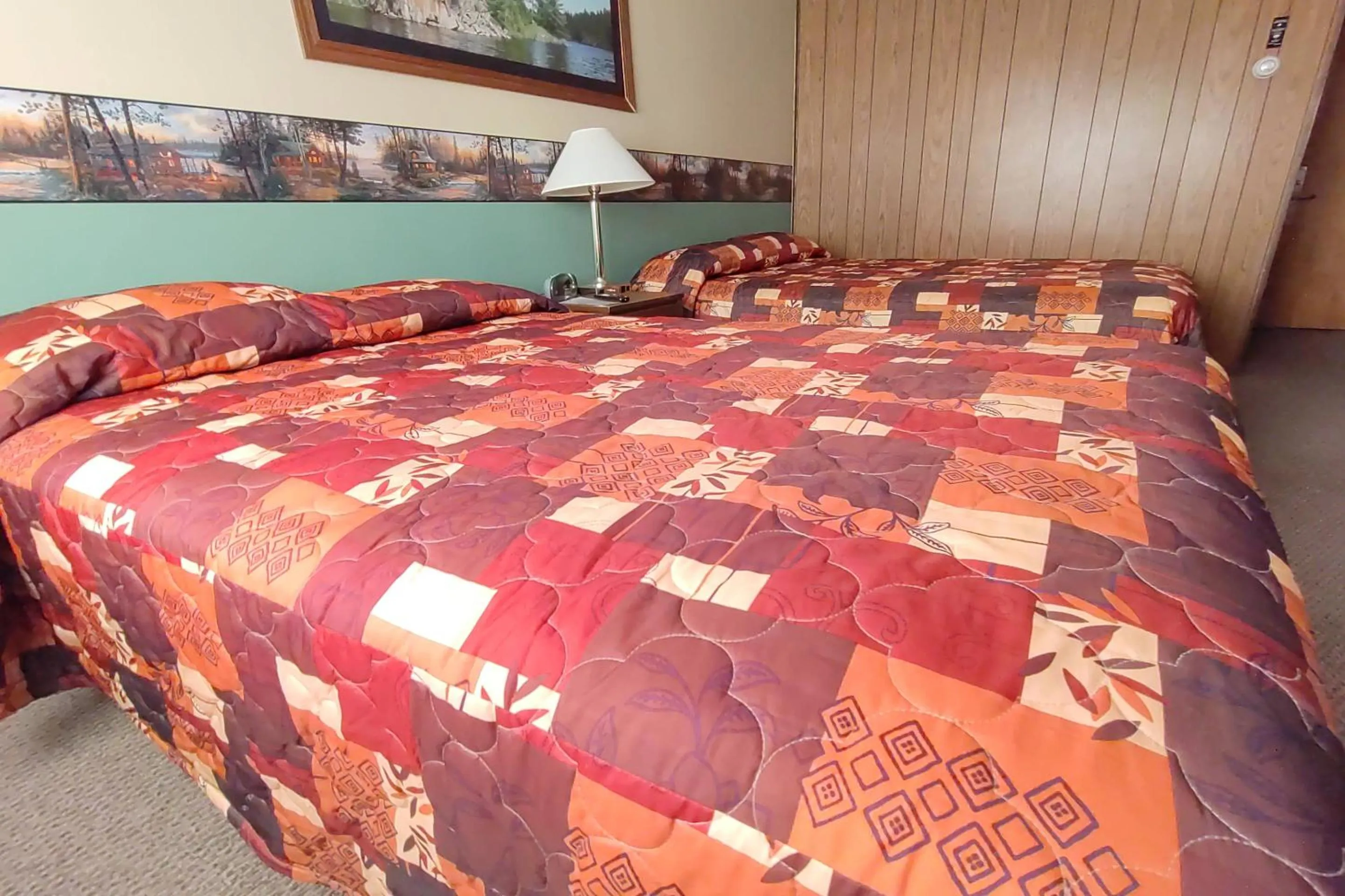 Bedroom, Bed in Love Hotels Voyageur by OYO at International Falls MN