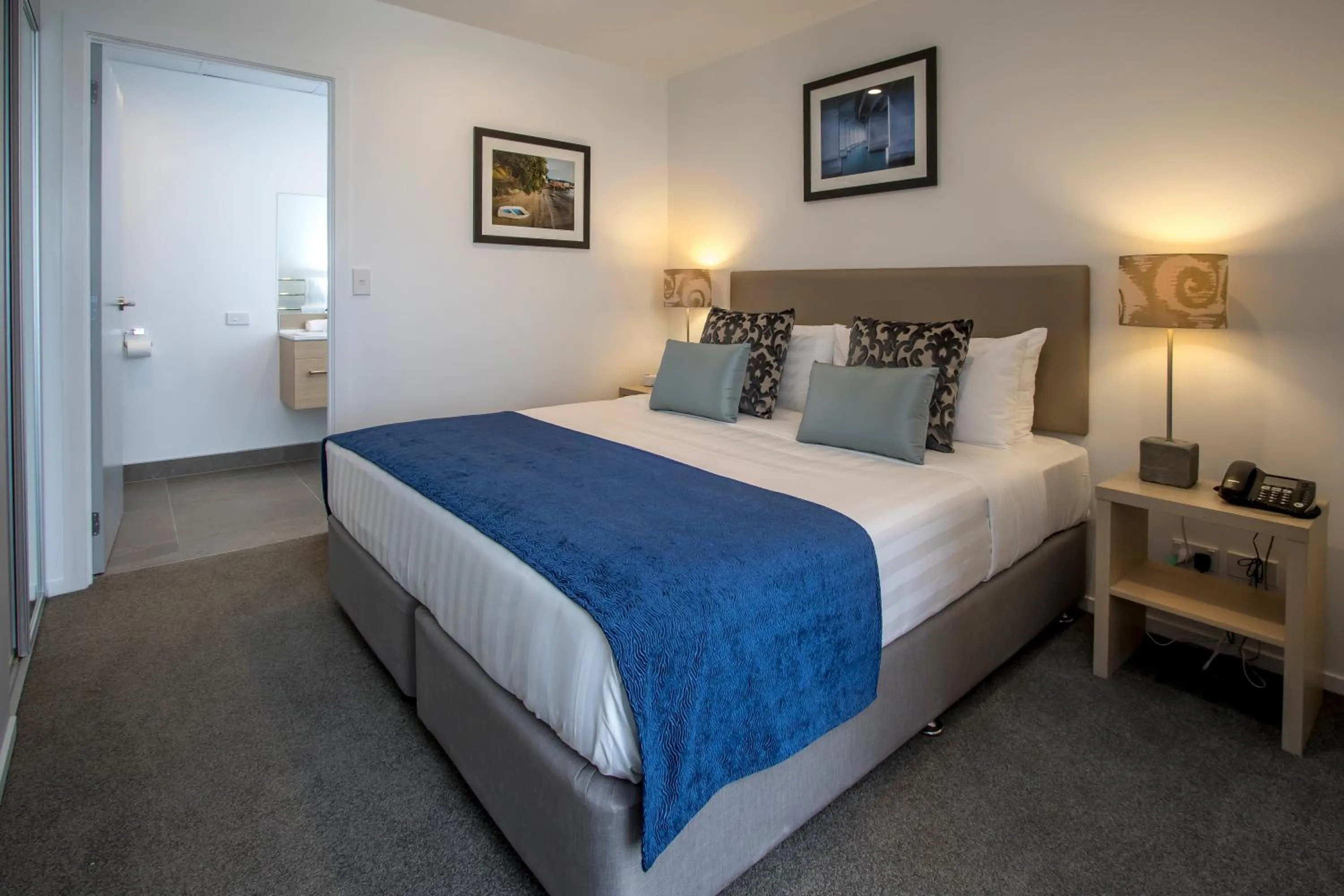 Bedroom, Bed in Ramada Suites by Wyndham Albany